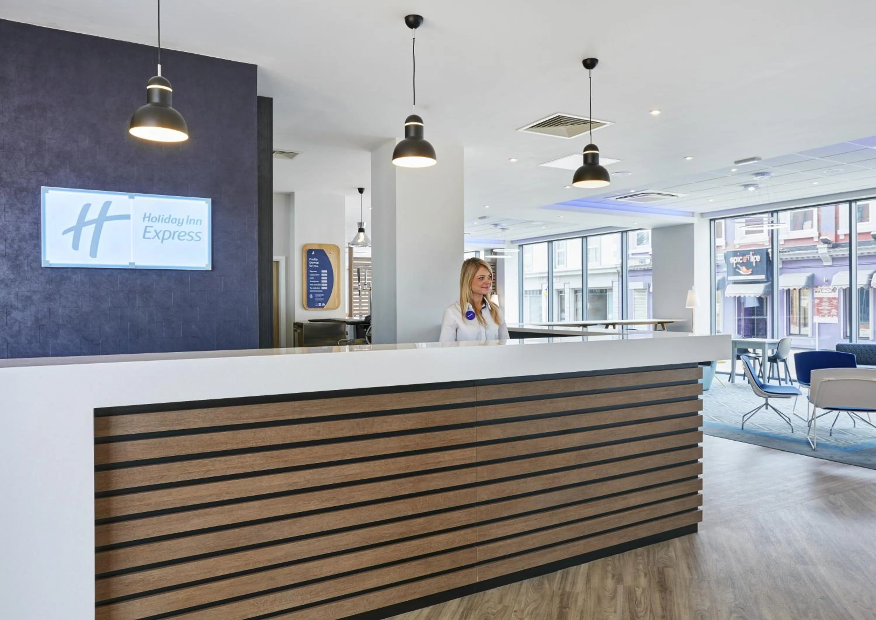 Property building in Holiday Inn Express Grimsby by IHG