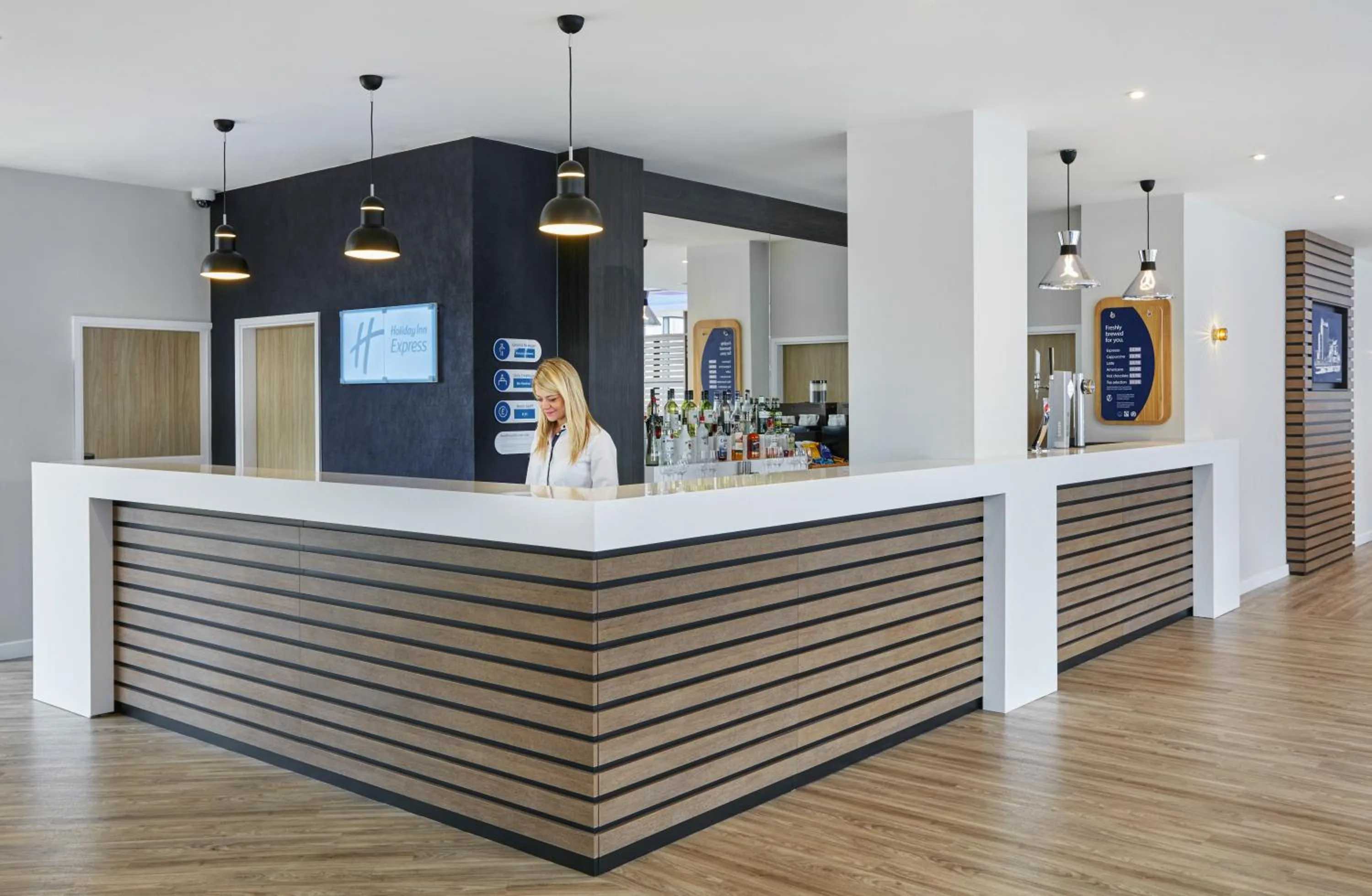 Property building in Holiday Inn Express Grimsby by IHG