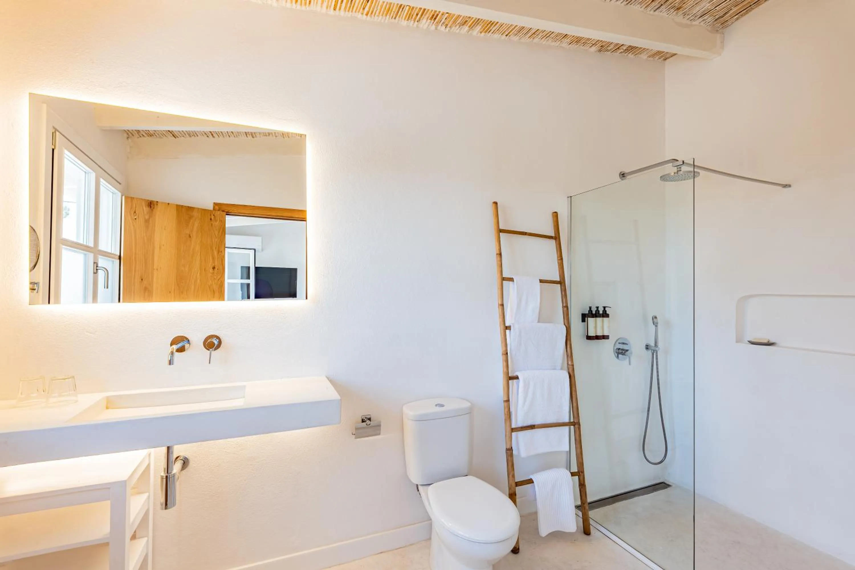 Bathroom in The Sea Club