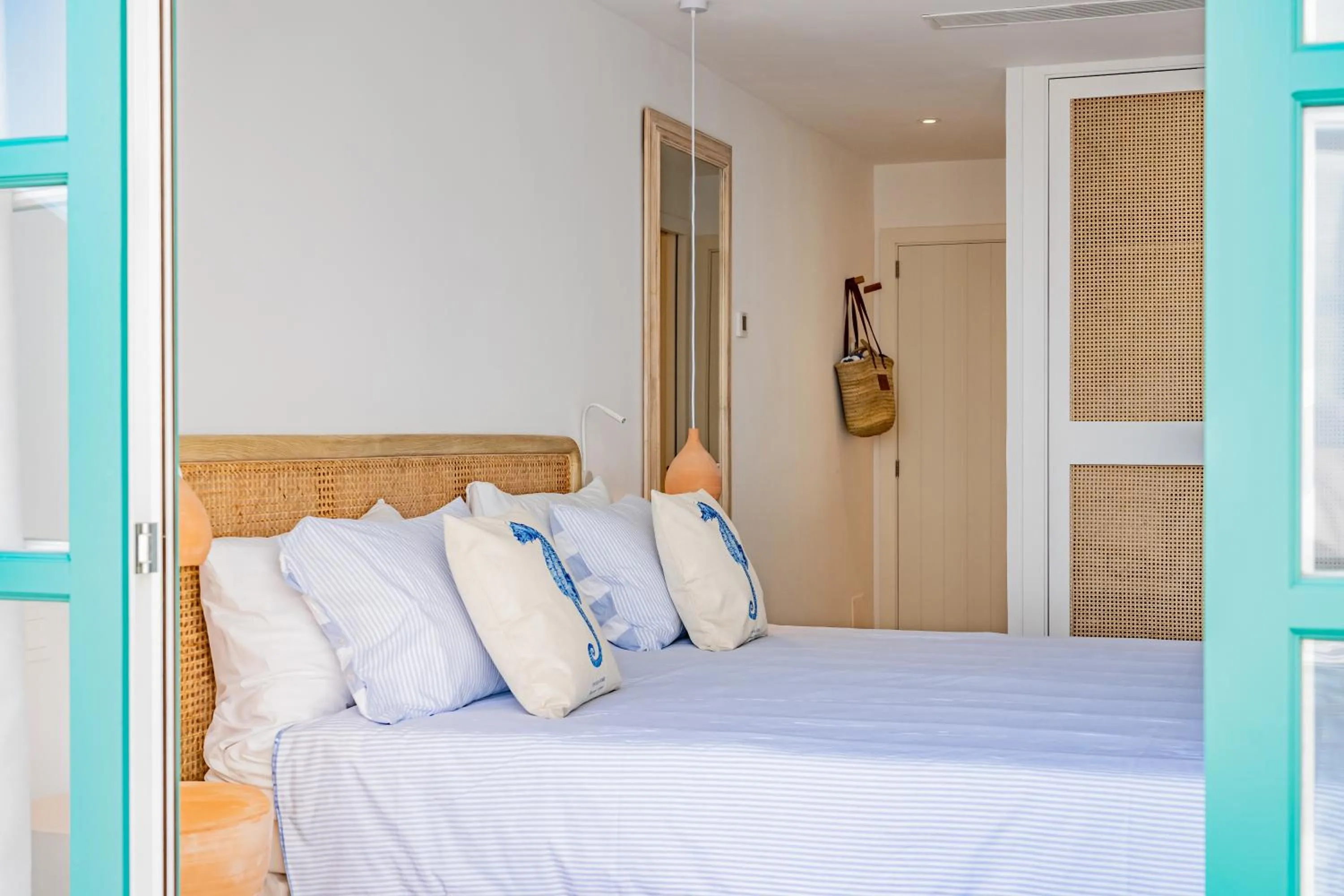 Bedroom, Bed in The Sea Club