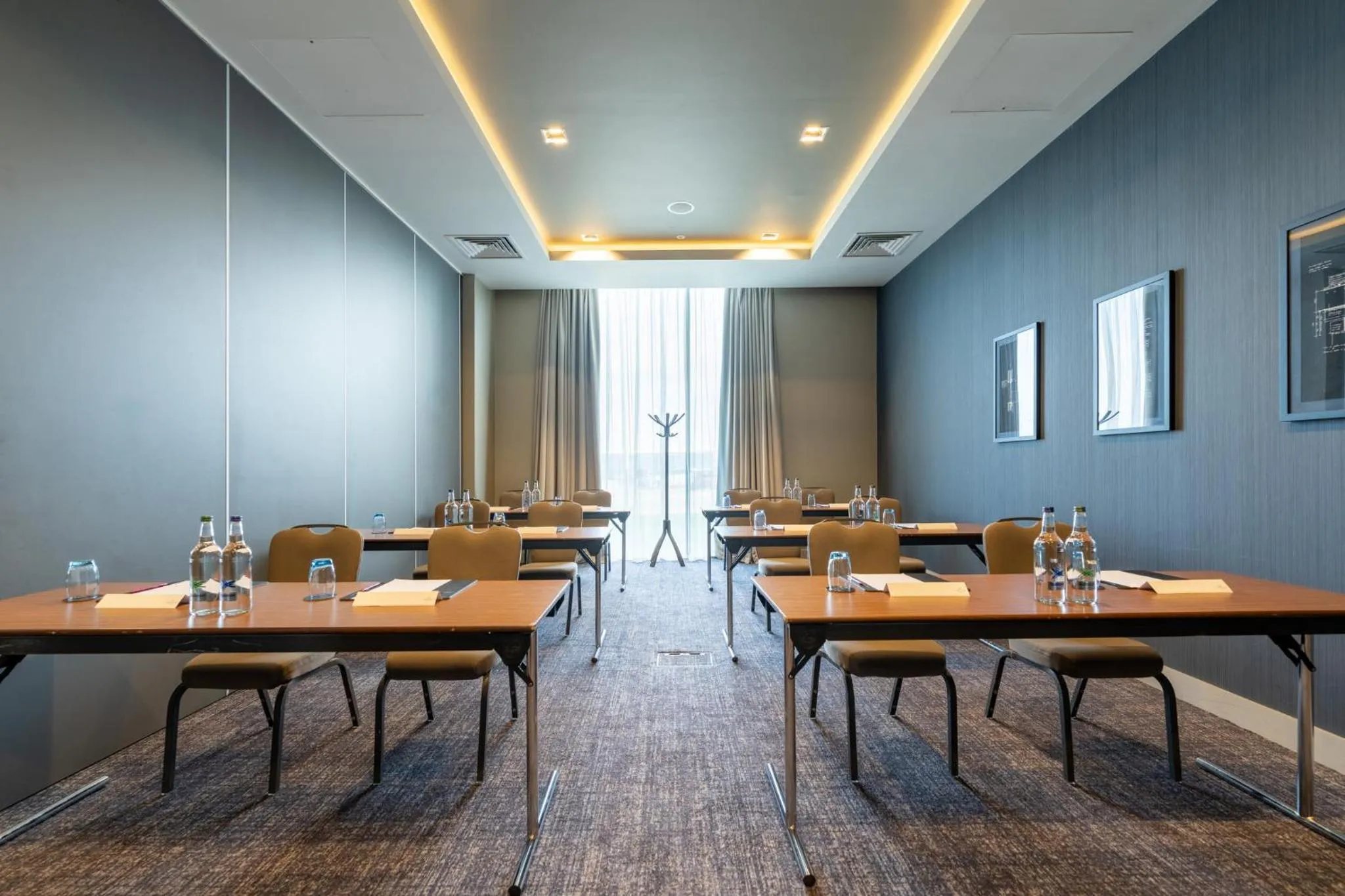 Meeting/conference room in Crowne Plaza Aberdeen Airport by IHG