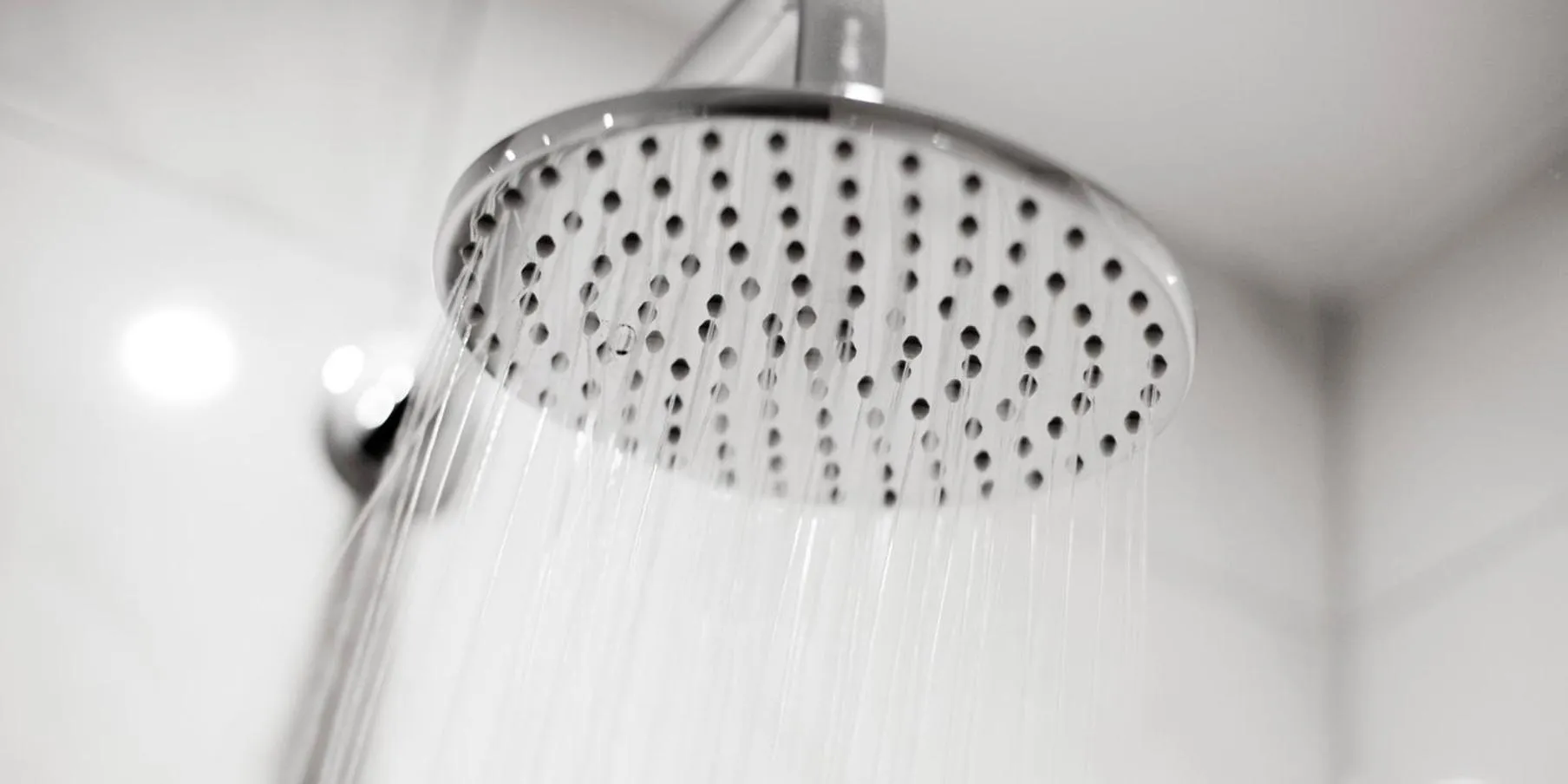 Photo of the whole room in Crowne Plaza Aberdeen Airport by IHG