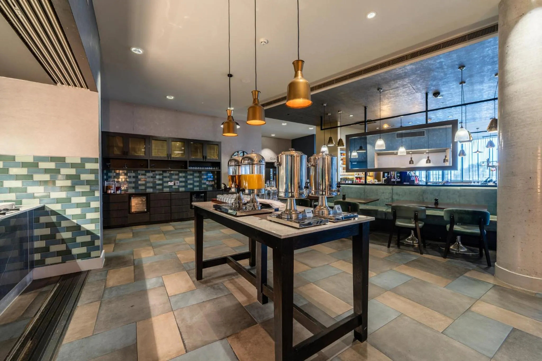 Restaurant/places to eat in Crowne Plaza Aberdeen Airport by IHG