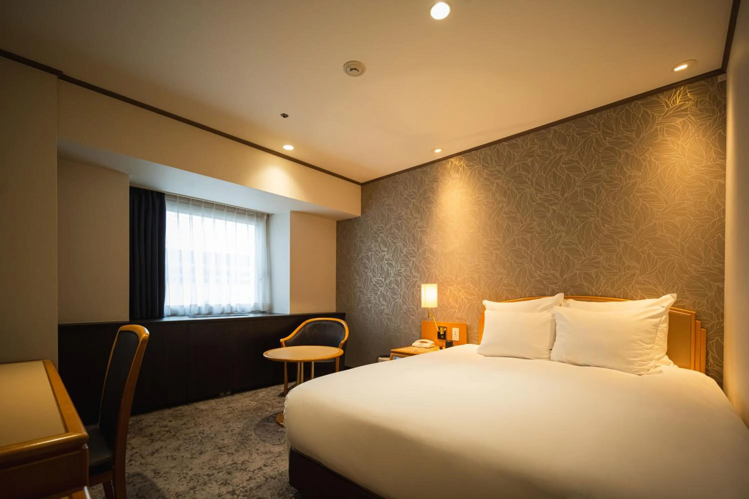 Photo of the whole room, Bed in ANA Crowne Plaza Matsuyama by IHG