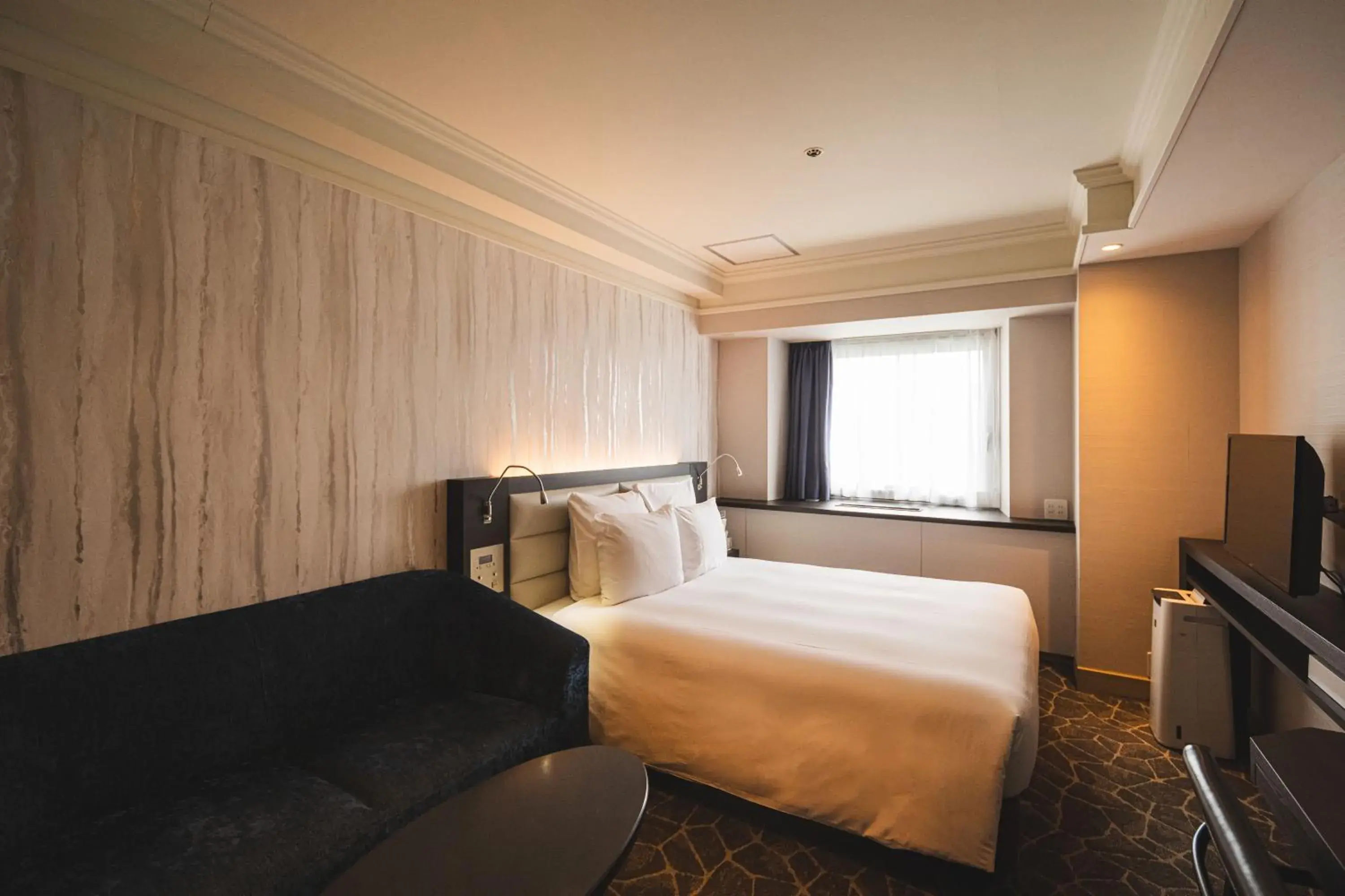 Standard Queen Room - single occupancy - Non-Smoking in ANA Crowne Plaza Matsuyama by IHG Standard Queen Room - single occupancy - Non-Smoking in ANA Crowne Plaza Matsuyama by IHG