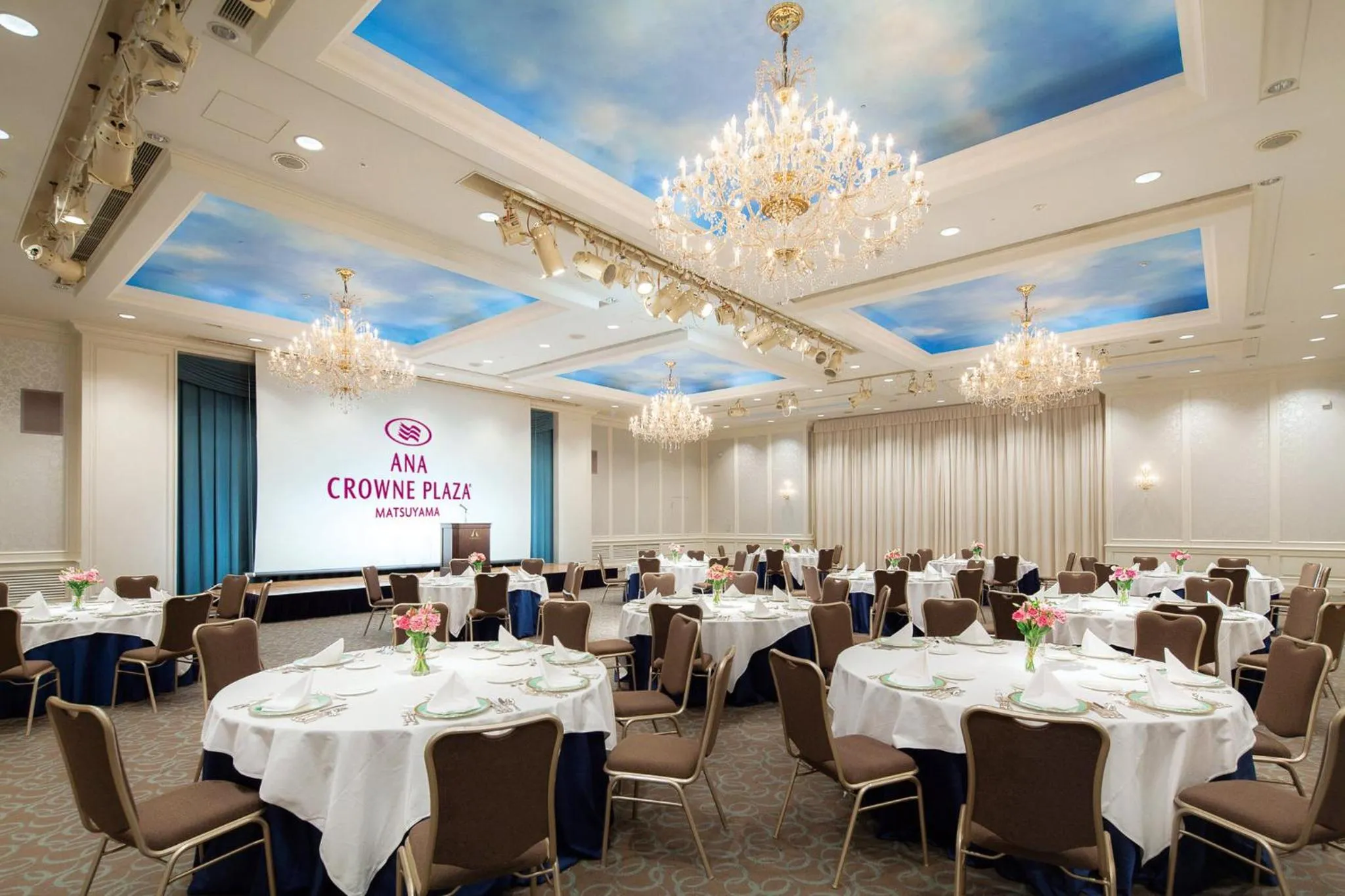 Banquet/Function facilities in ANA Crowne Plaza Matsuyama by IHG