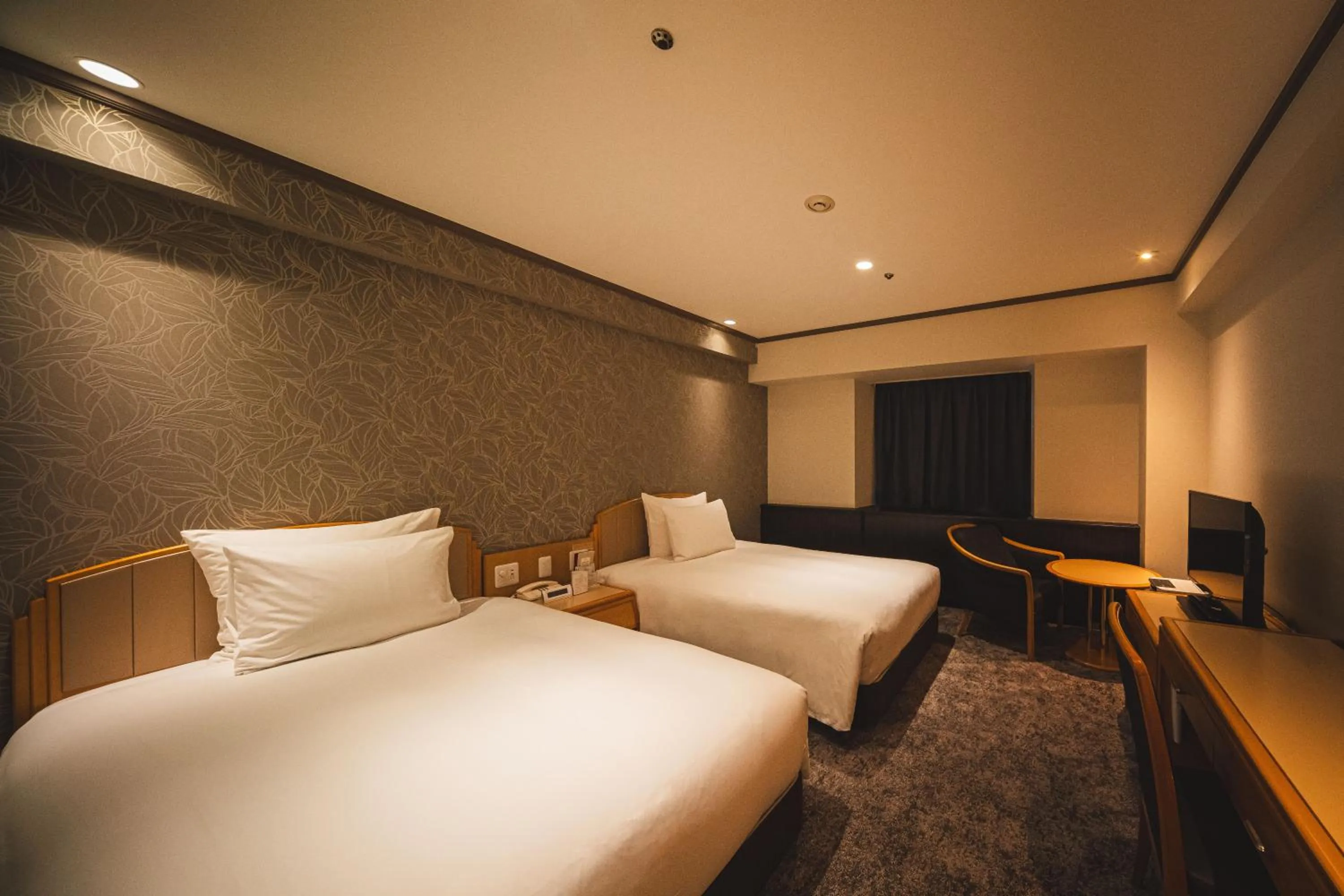 Photo of the whole room, Bed in ANA Crowne Plaza Matsuyama by IHG