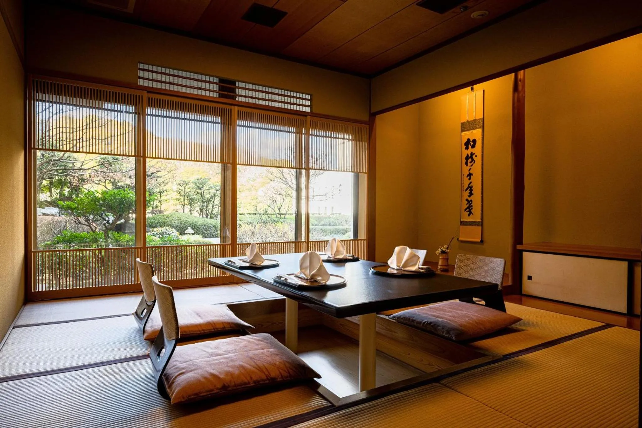 Restaurant/places to eat in ANA Crowne Plaza Matsuyama by IHG