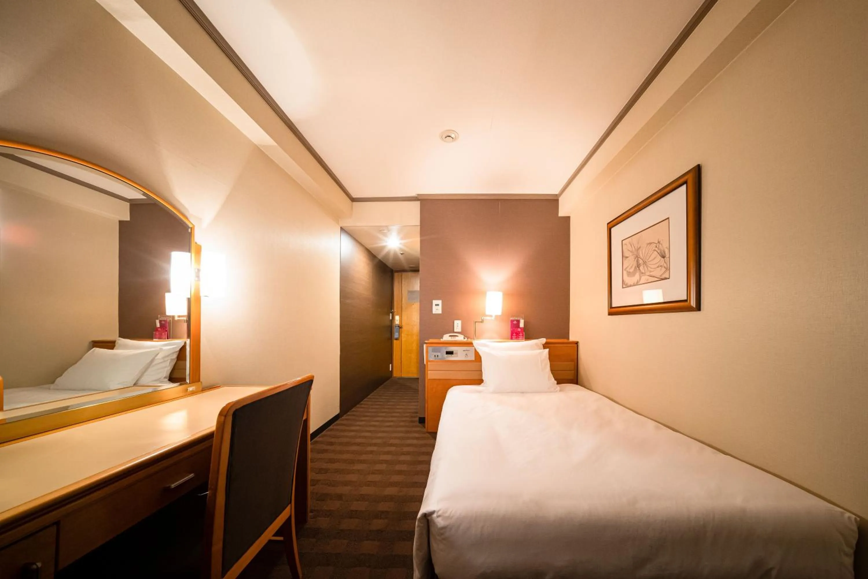 Photo of the whole room, Bed in ANA Crowne Plaza Matsuyama by IHG