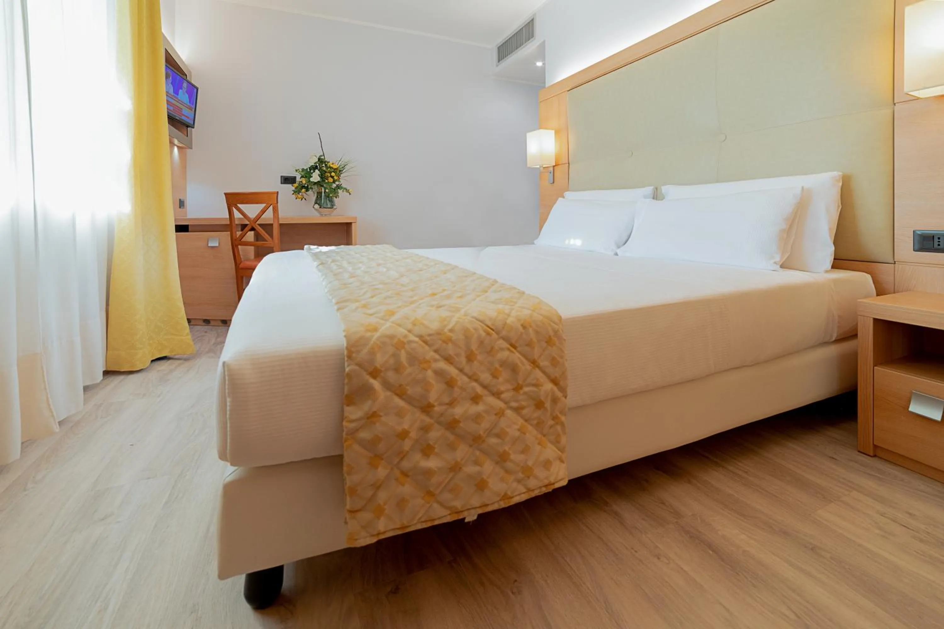 Bed in Hotel GARDENIA & Villa CHARME Adults Friendly 4Star service