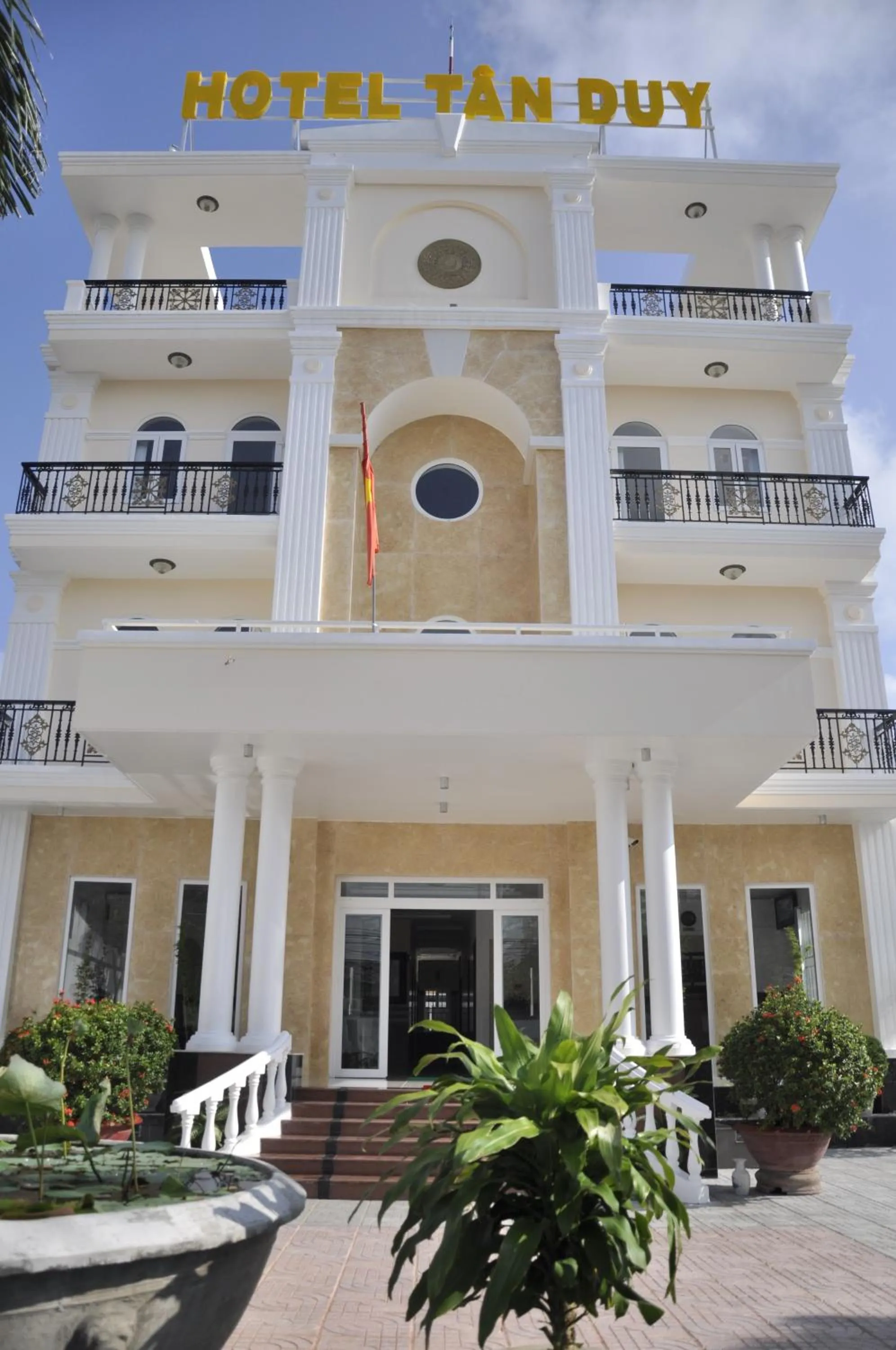 Property building in Tan Duy Hotel