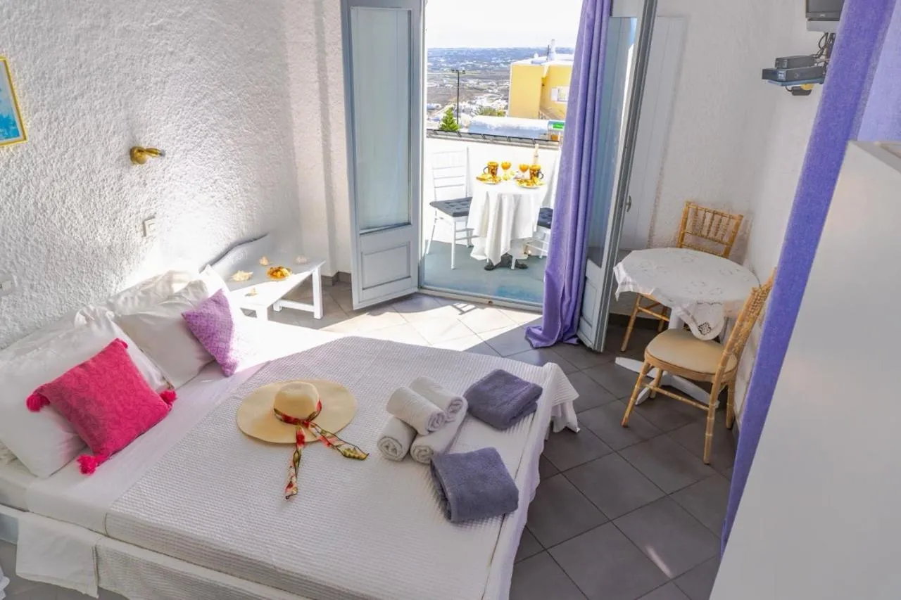 Bed in Smarula Villa