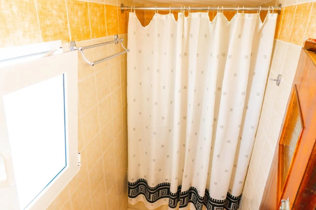 Shower in Smarula Villa