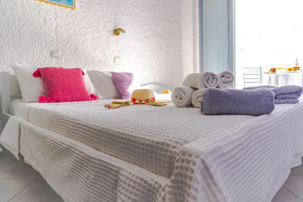 Bed in Smarula Villa