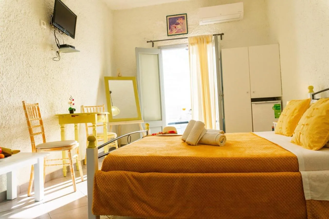 Bed in Smarula Villa