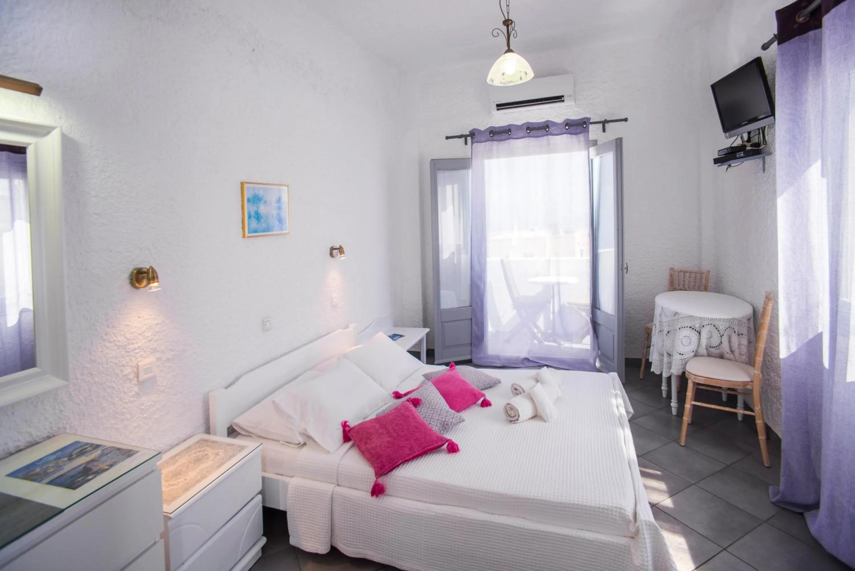 Bed in Smarula Villa