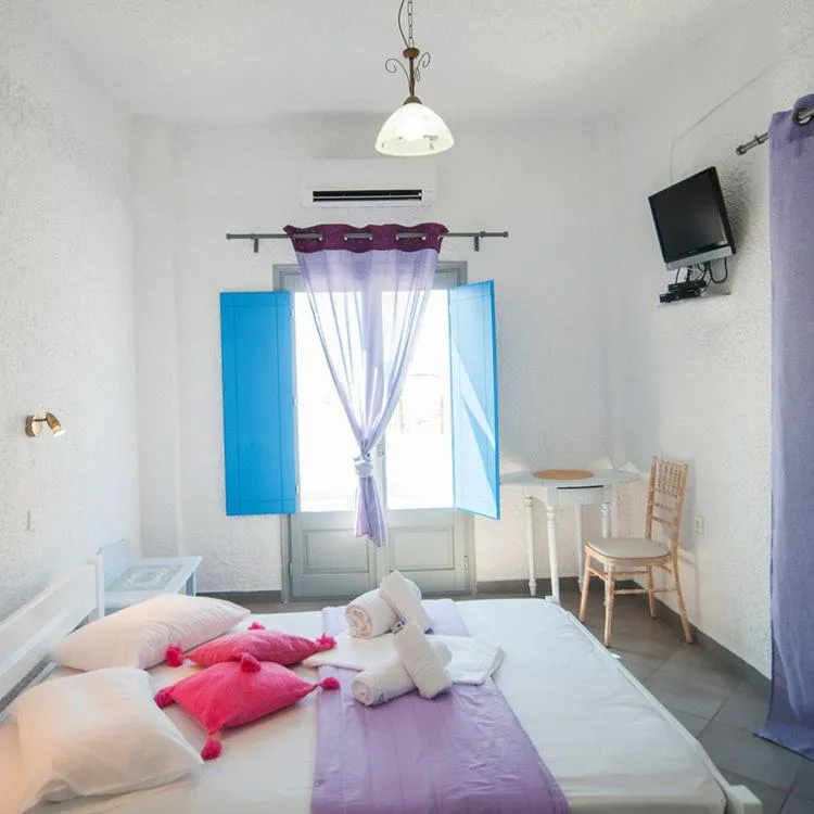 Bed in Smarula Villa