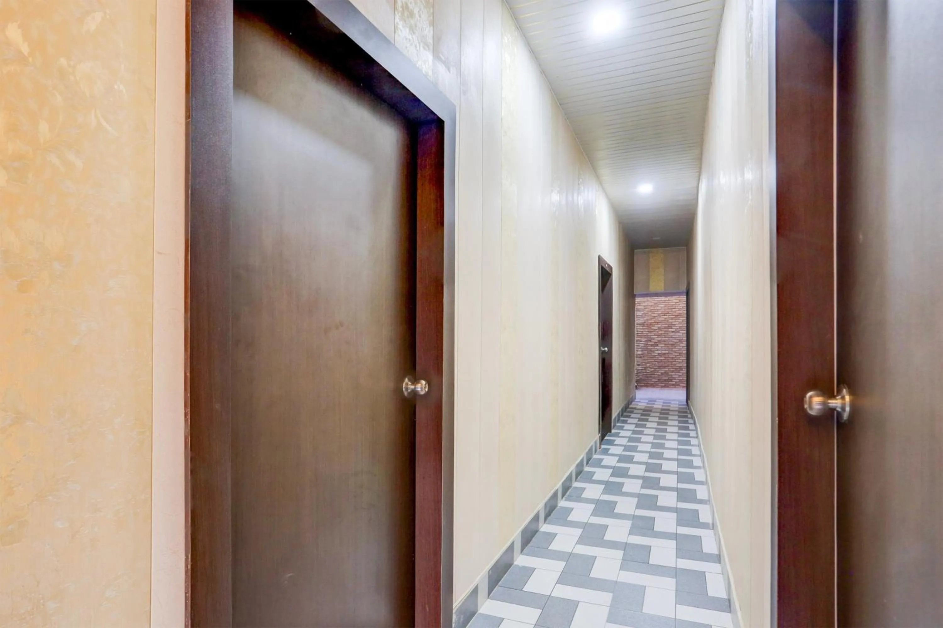 Super Hotel O Radha kunj By Namasya Retreat International