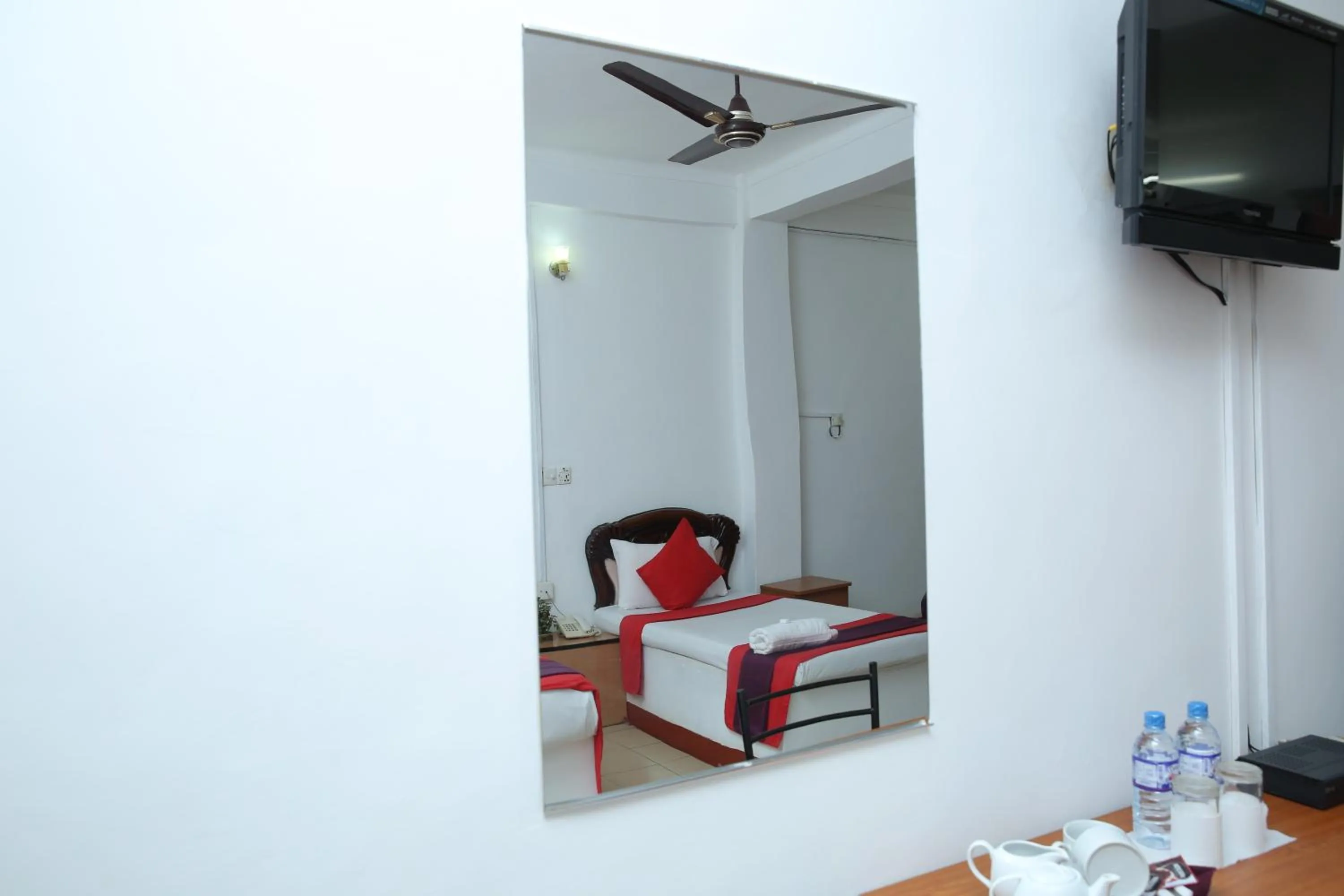 Photo of the whole room, Bed in Hotel Nelly Vavuniya