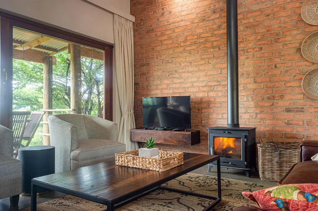 Communal lounge/ TV room in Hilton Bush Lodge & Function Venue