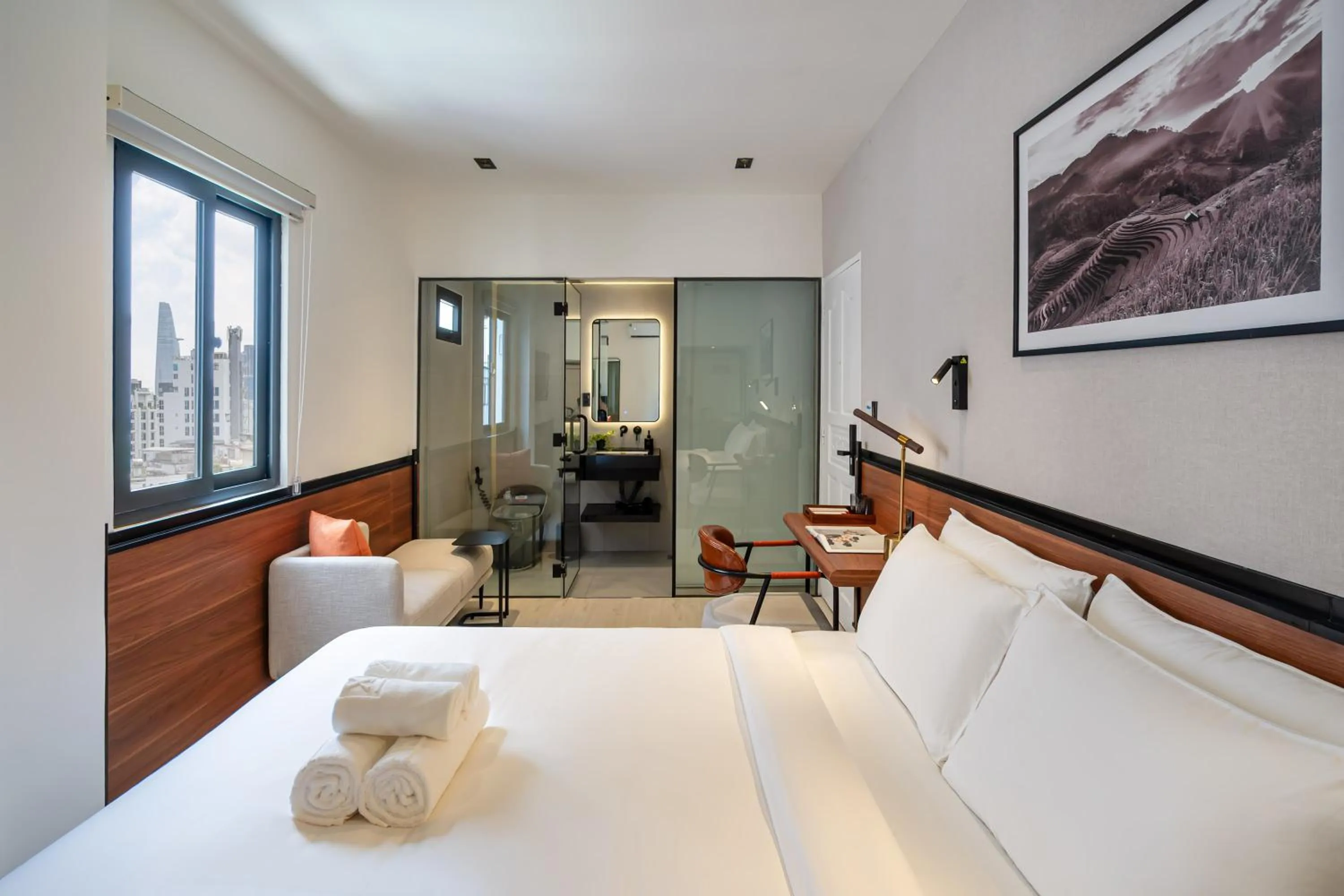 Bedroom, Bed in Metrolux City Contemporary Hotel