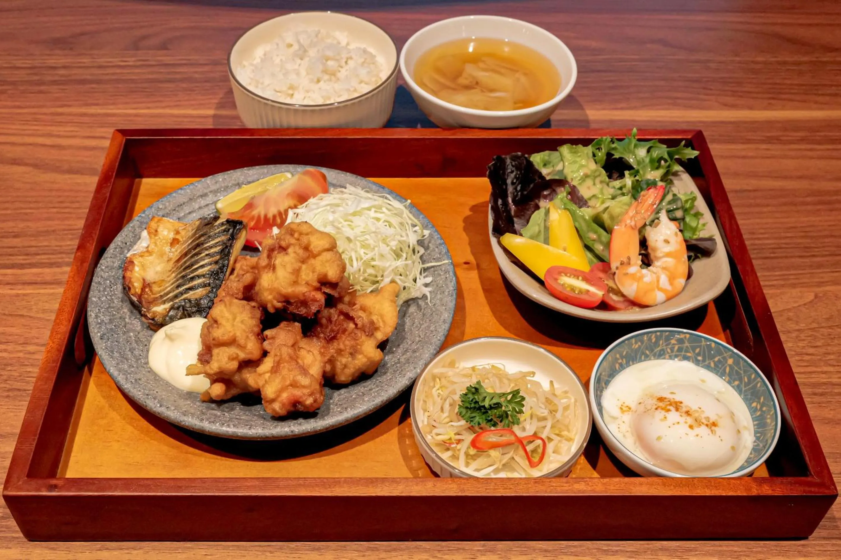 Food in Metrolux City Contemporary Hotel