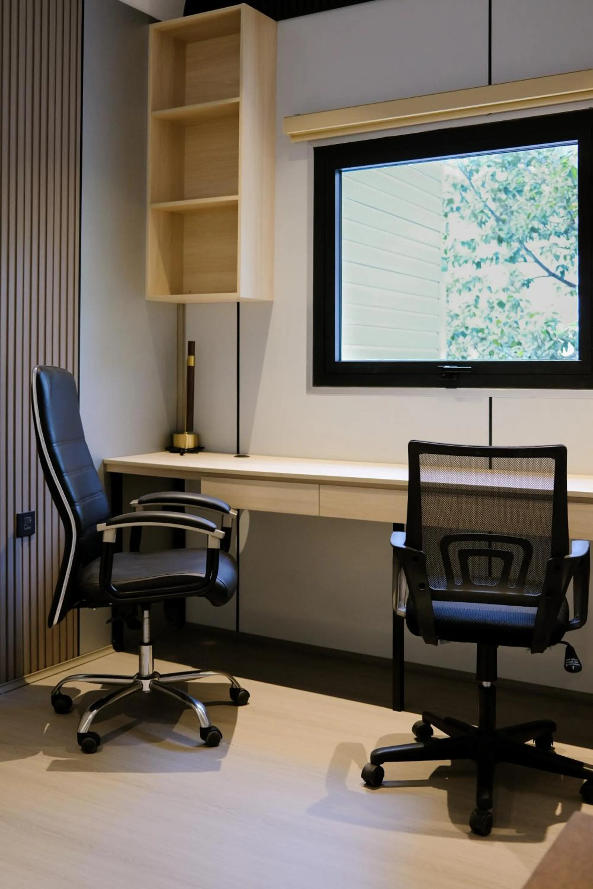 Metrolux City Contemporary Hotel