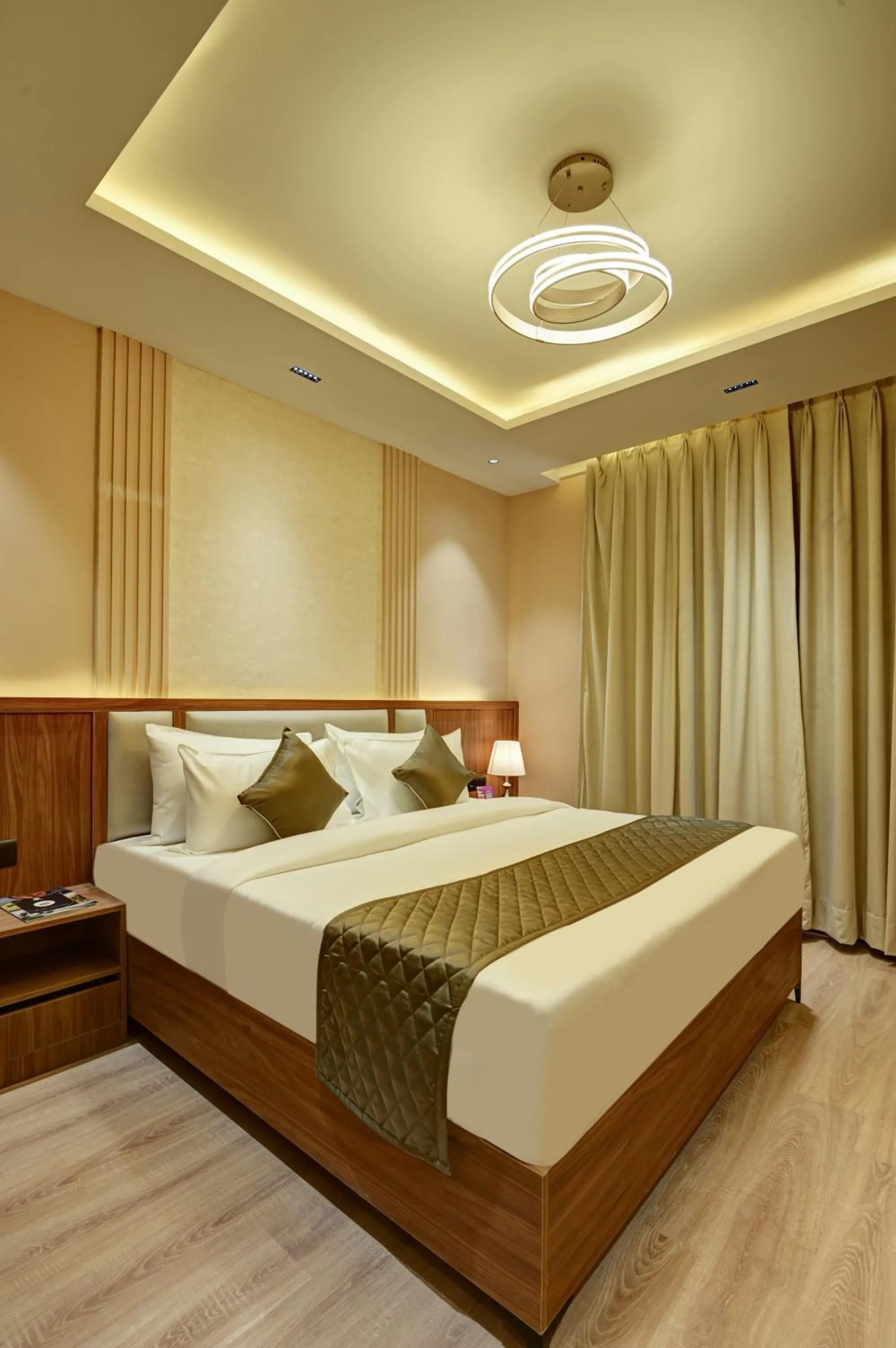 Deluxe King Room - single occupancy in Hotel 91 City Centre