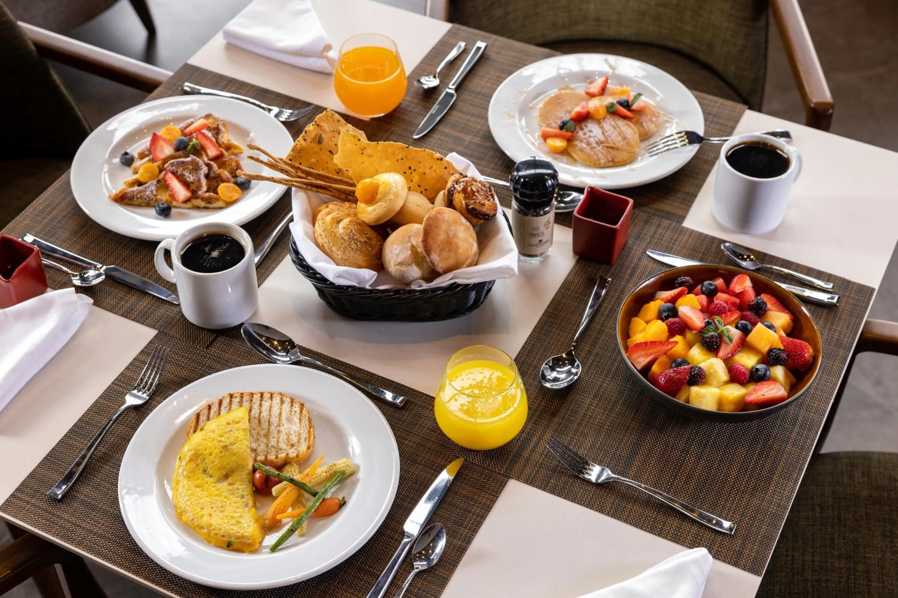 Breakfast in Wyndham Grand Costa Del Sol Lima Airport