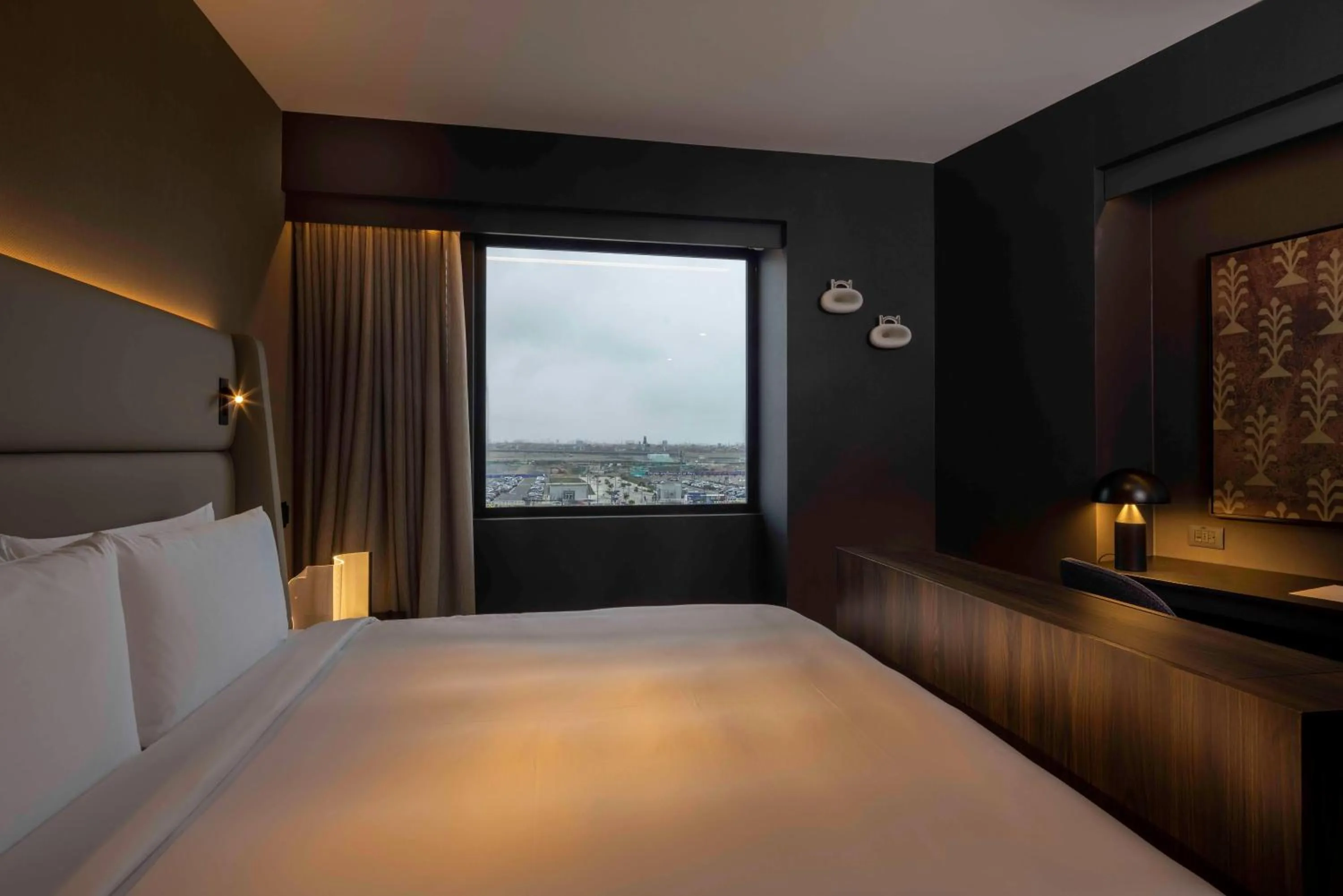 Photo of the whole room, Bed in Wyndham Grand Costa Del Sol Lima Airport