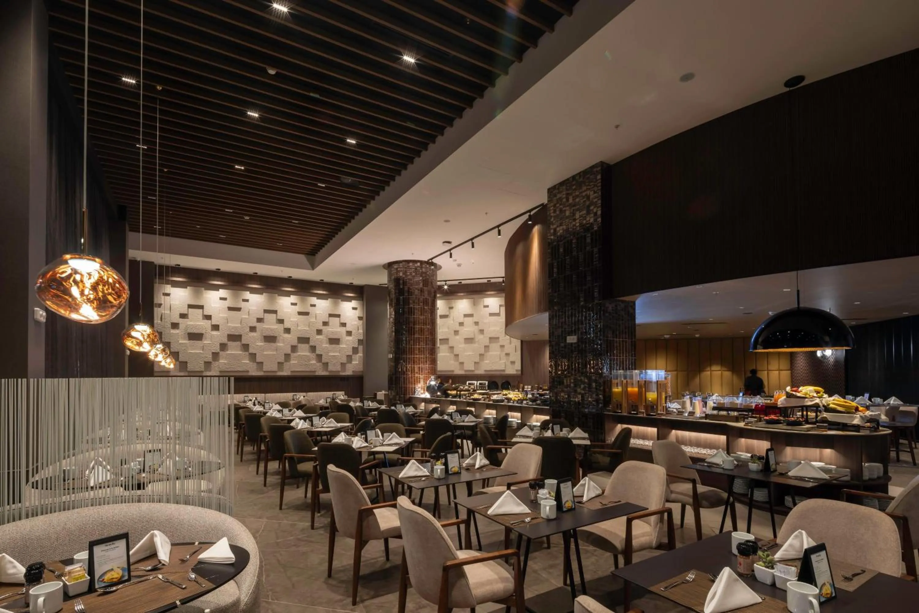 Restaurant/places to eat in Wyndham Grand Costa Del Sol Lima Airport