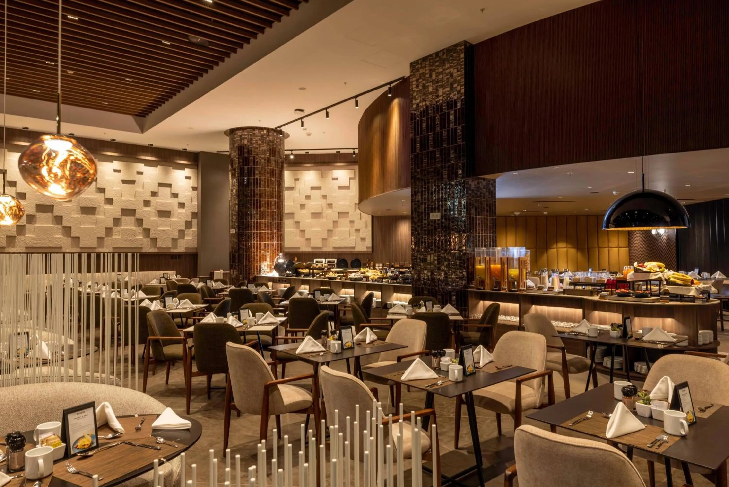 Restaurant/places to eat in Wyndham Grand Costa Del Sol Lima Airport