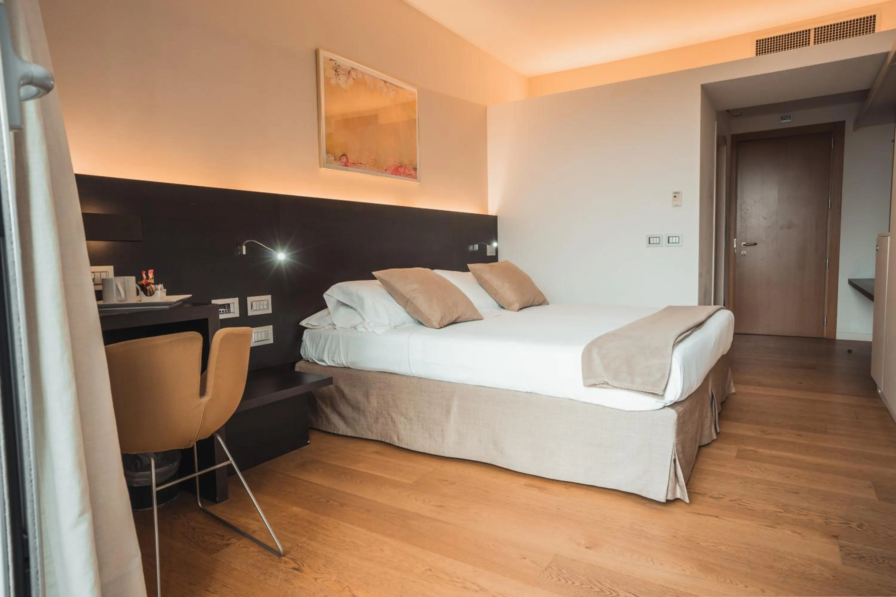 Bedroom, Bed in Mod 05 Bike Hotel