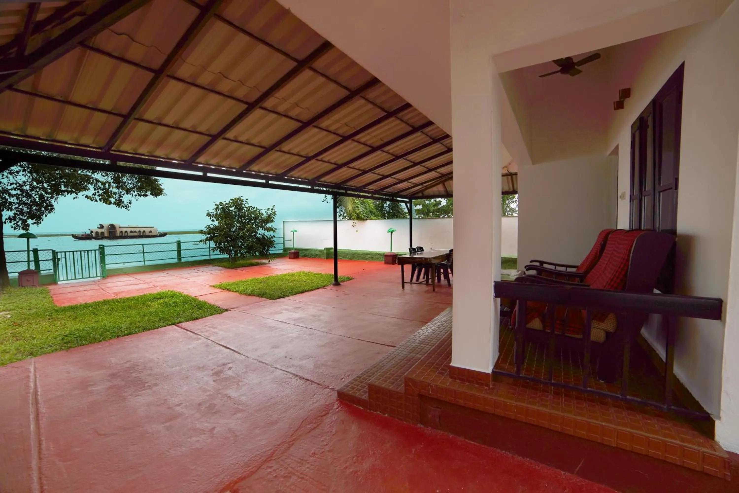 Patio in ILLIKKALAM Lakeside Cottages Kumarakom Kerala