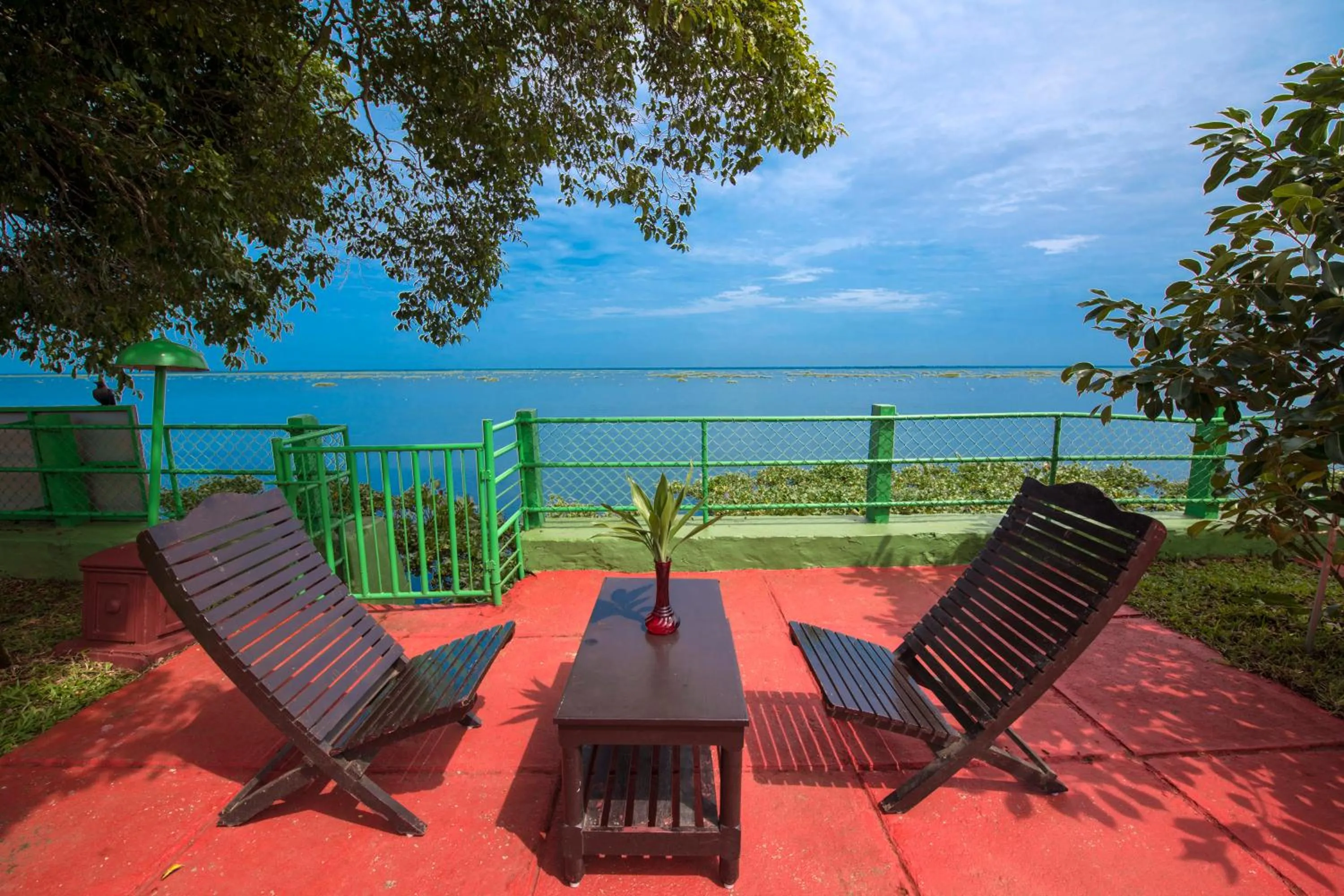 Patio in ILLIKKALAM Lakeside Cottages Kumarakom Kerala
