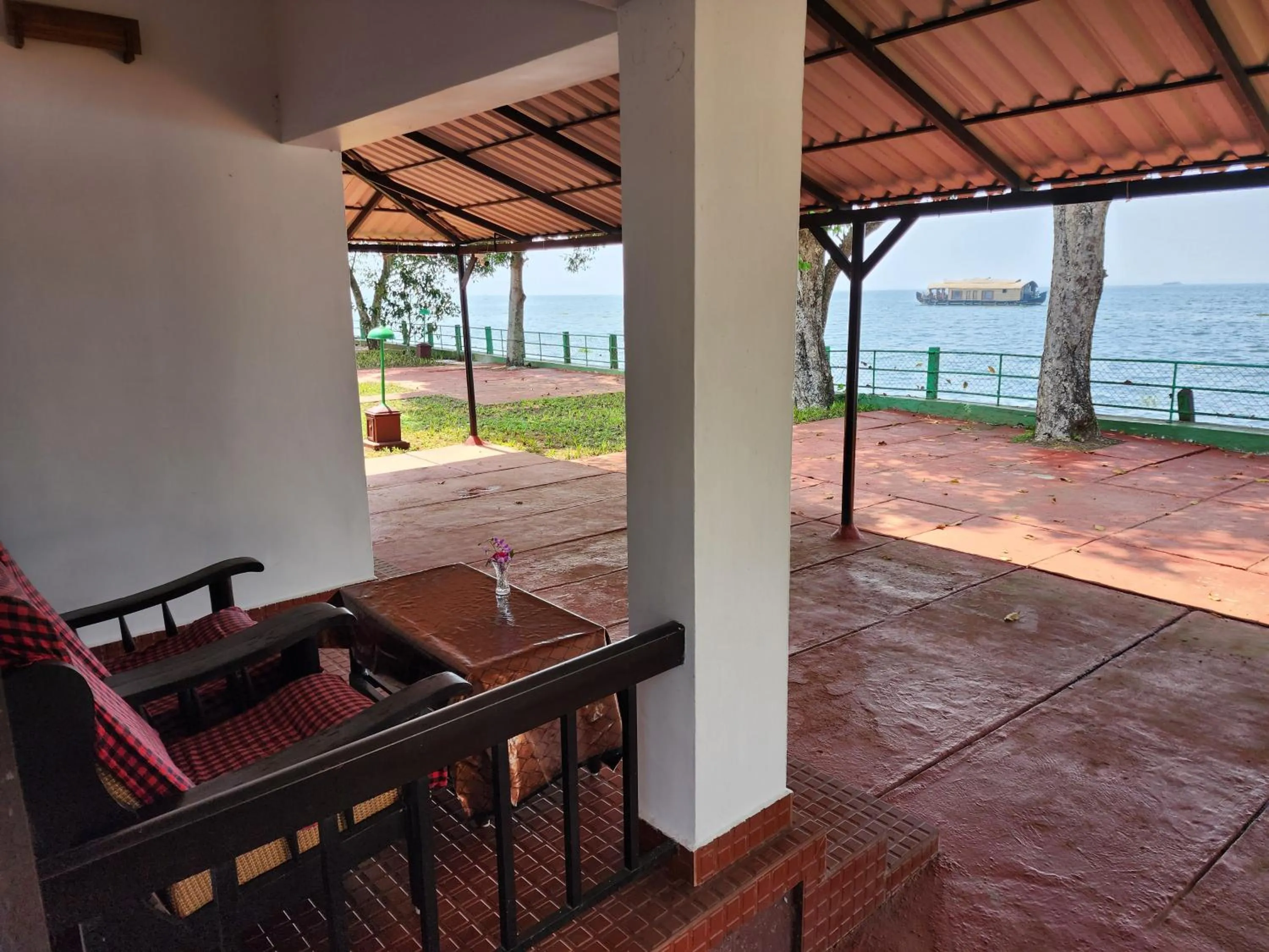 Patio in ILLIKKALAM Lakeside Cottages Kumarakom Kerala