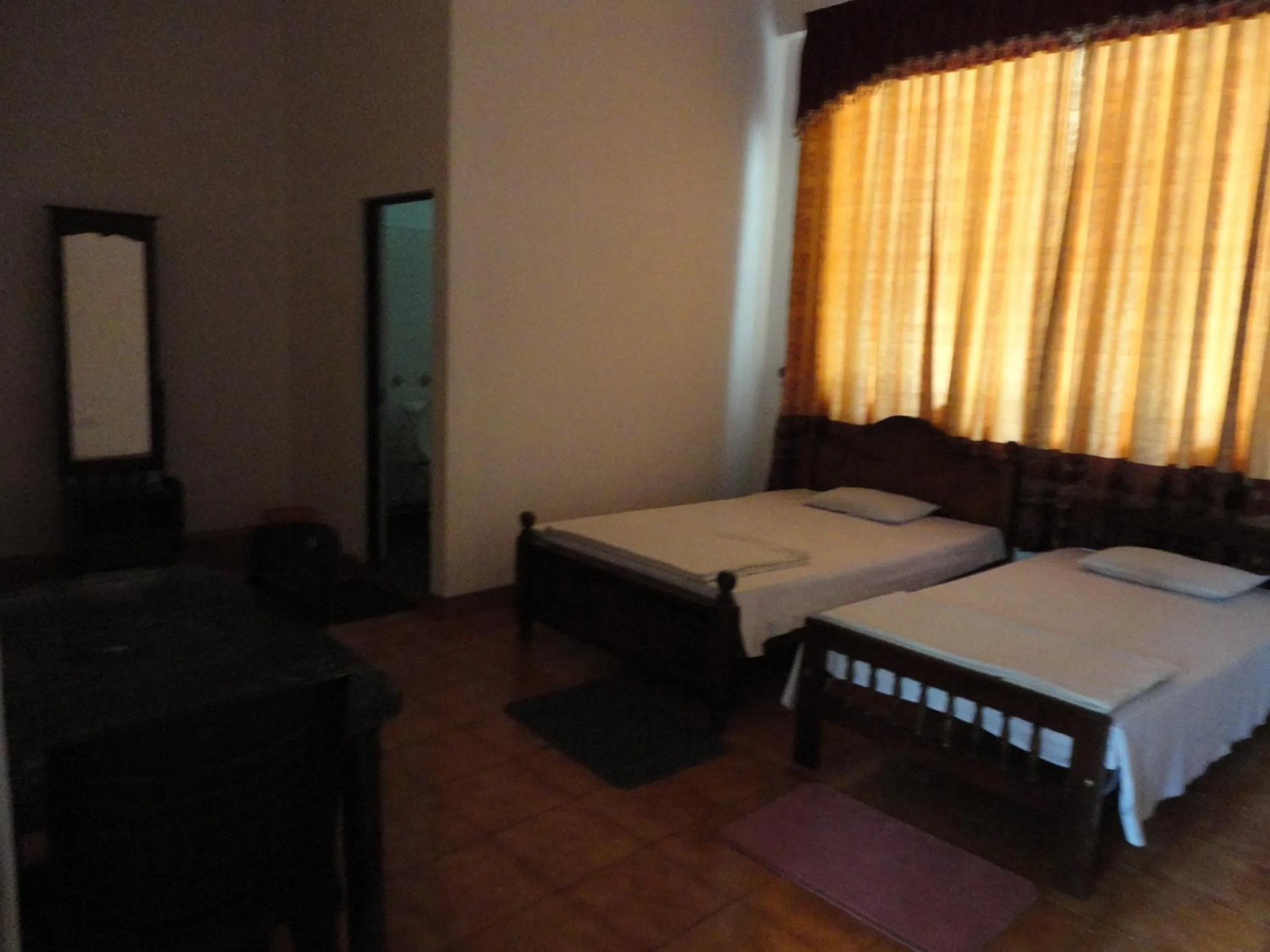 Bedroom, Bed in White Elephant Hotel