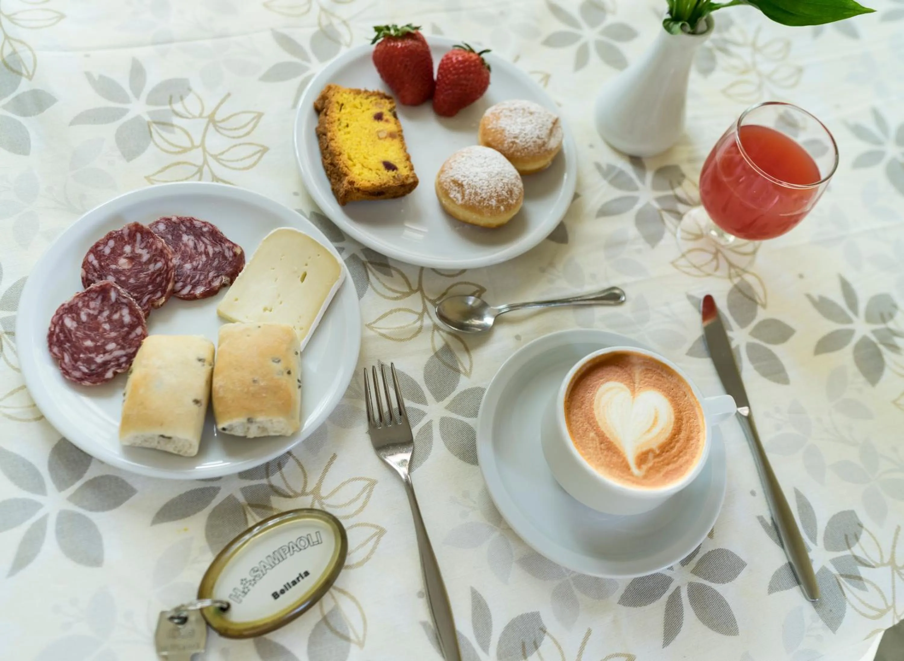 Food and drinks in Hotel Sampaoli