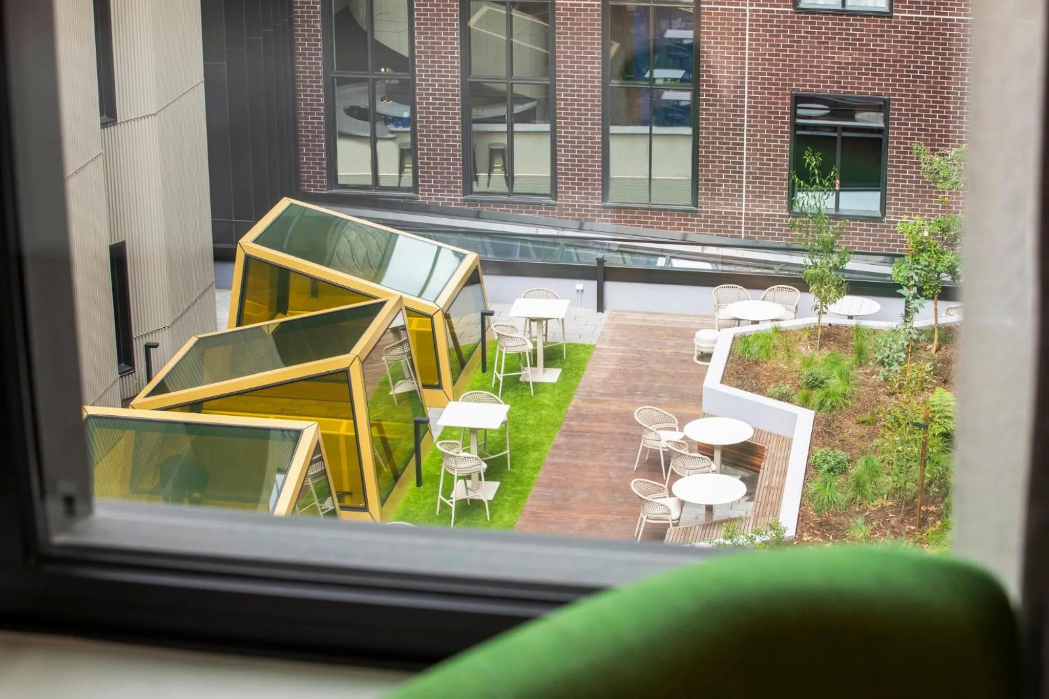 Photo of the whole room in Holiday Inn Melbourne Bourke Street Mall by IHG