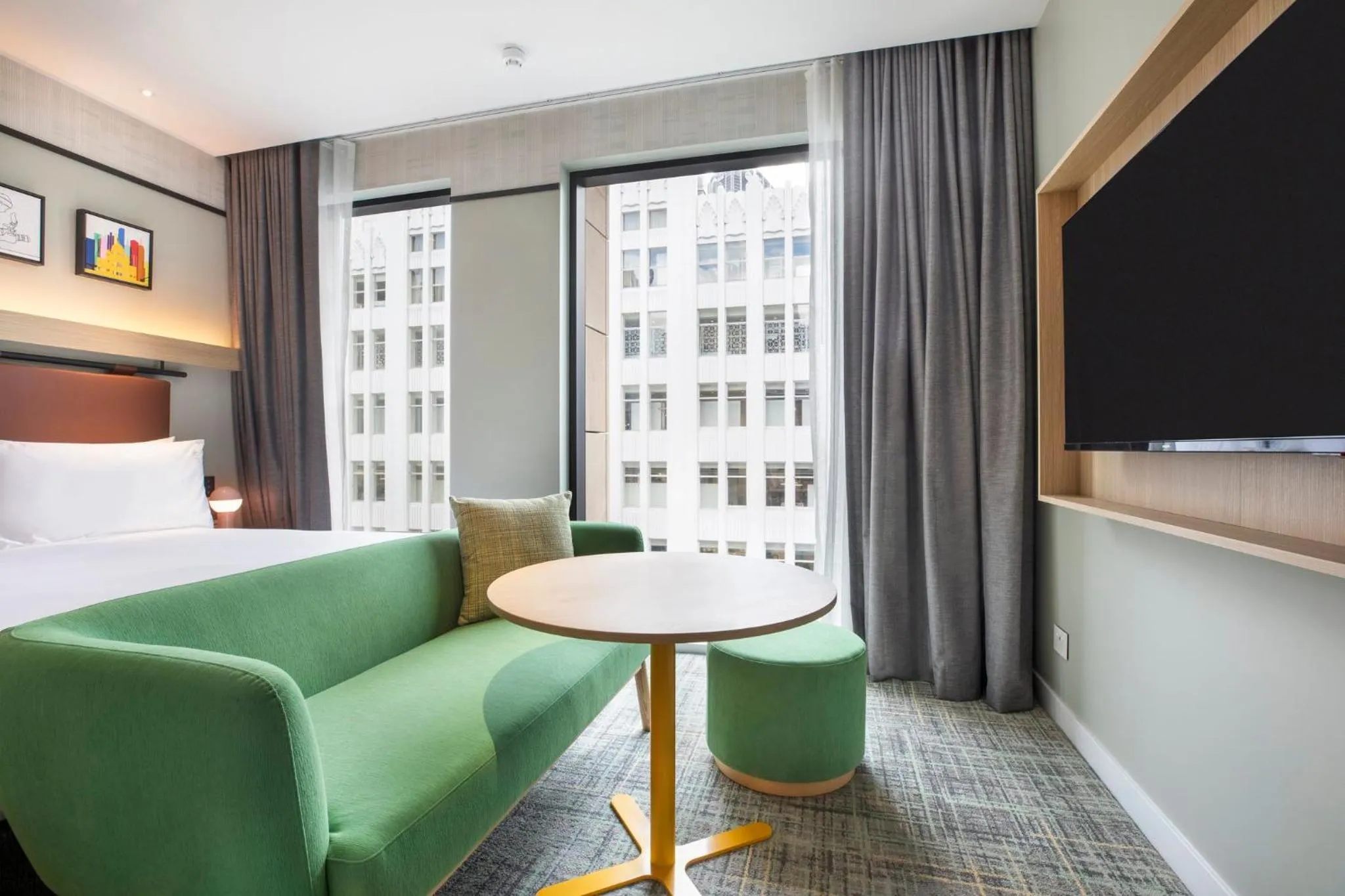 Photo of the whole room in Holiday Inn Melbourne Bourke Street Mall by IHG