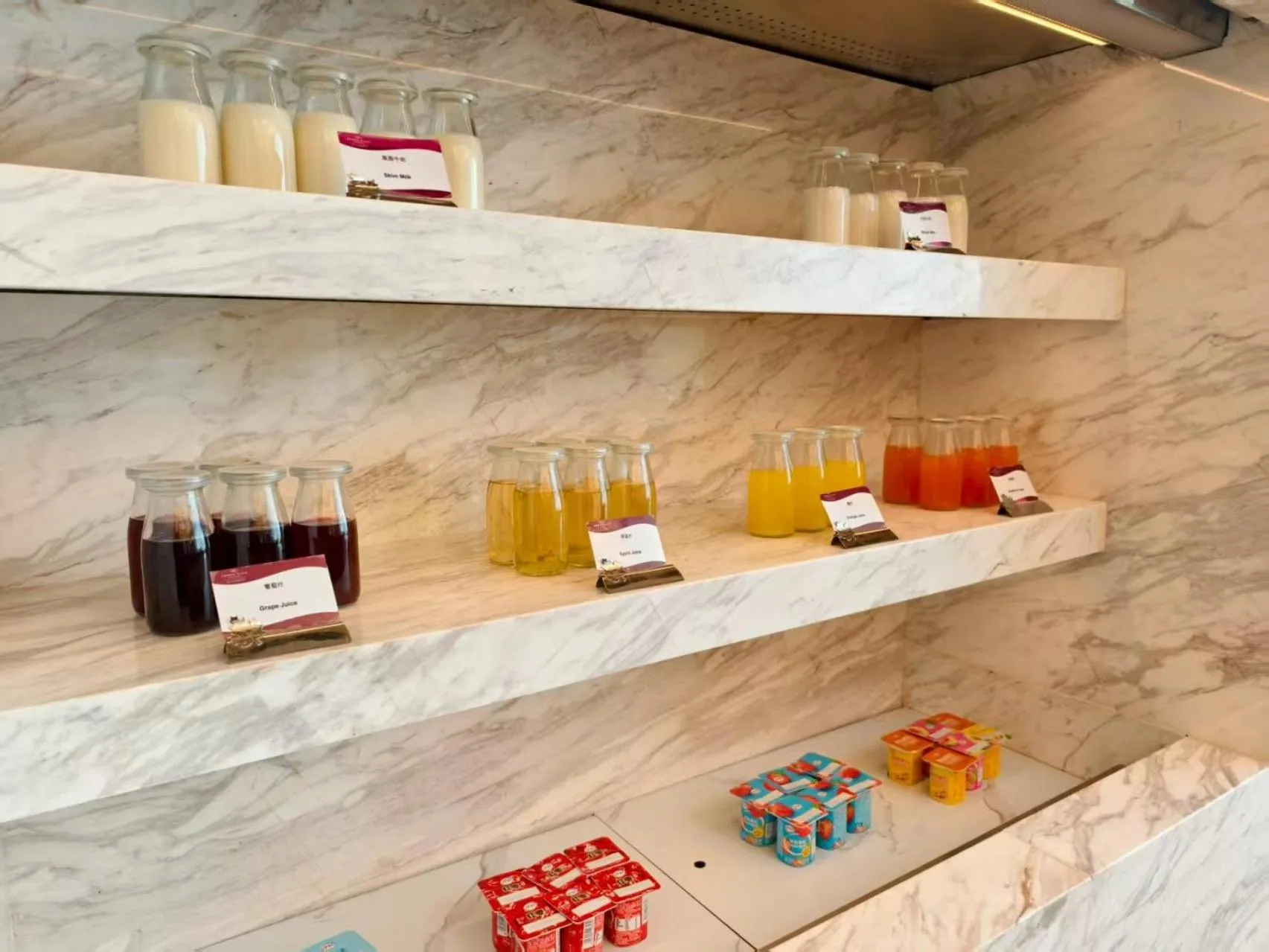 Breakfast in Crowne Plaza Wuhan Tianhe Airport by IHG