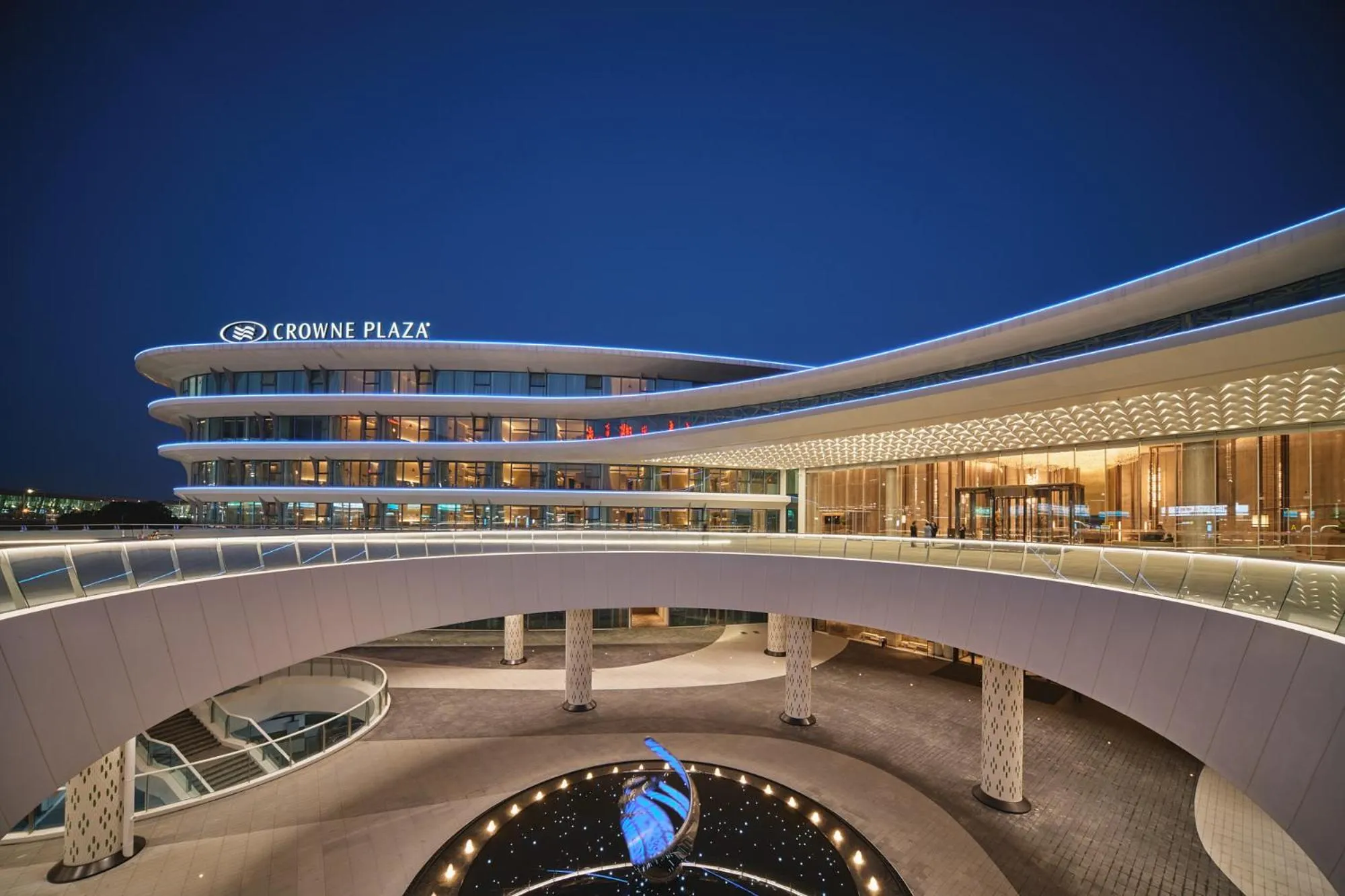 Property building in Crowne Plaza Wuhan Tianhe Airport by IHG