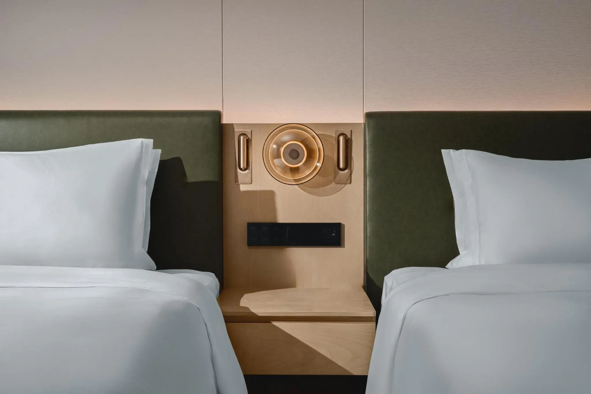 Photo of the whole room, Bed in Holiday Inn Wuhan Tianhe Airport by IHG