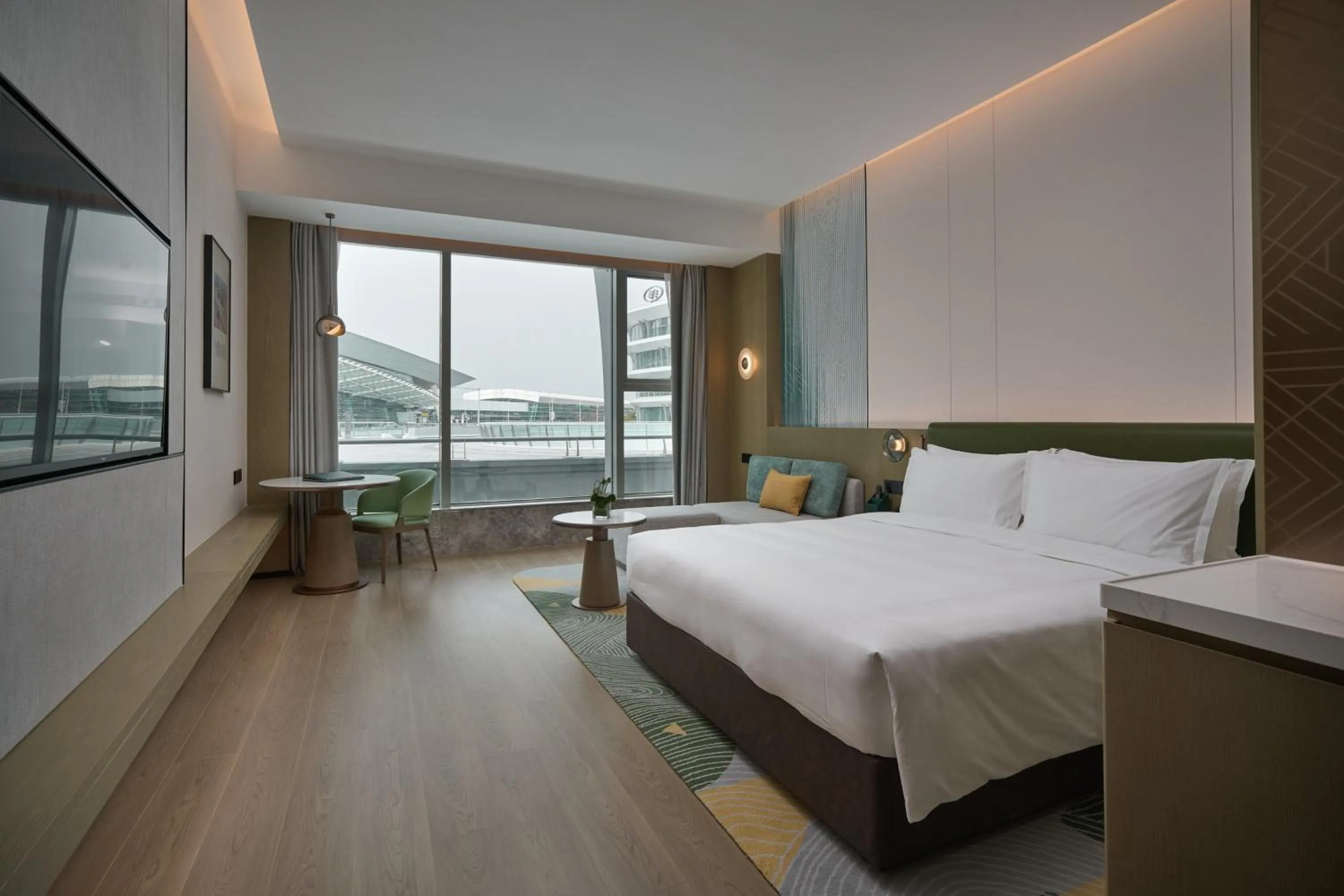 Bed in Holiday Inn Wuhan Tianhe Airport by IHG
