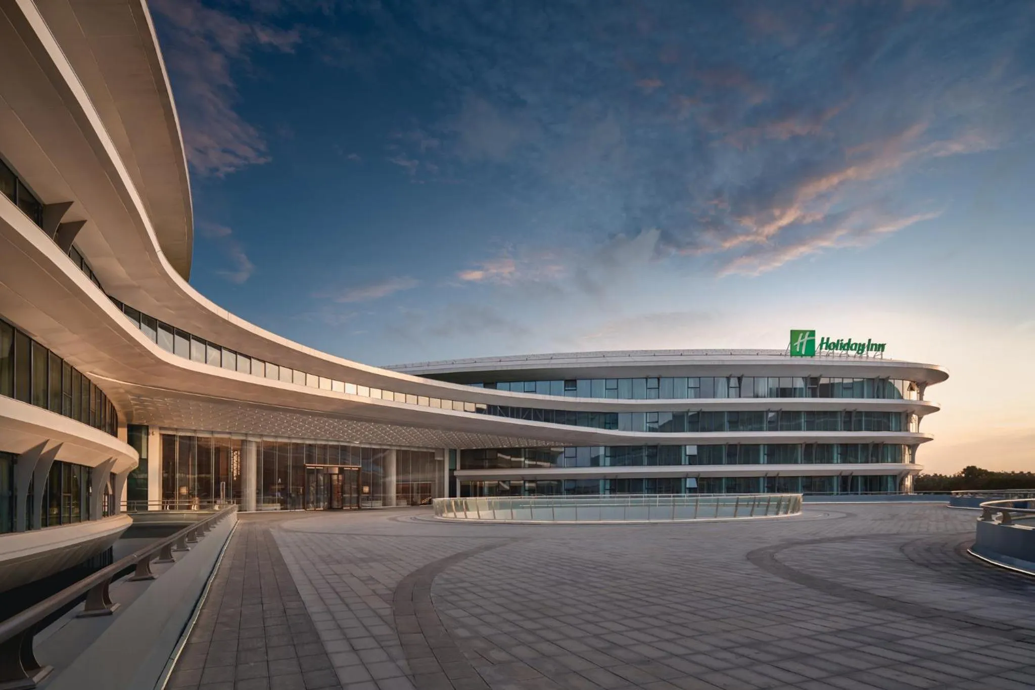 Property building in Holiday Inn Wuhan Tianhe Airport by IHG