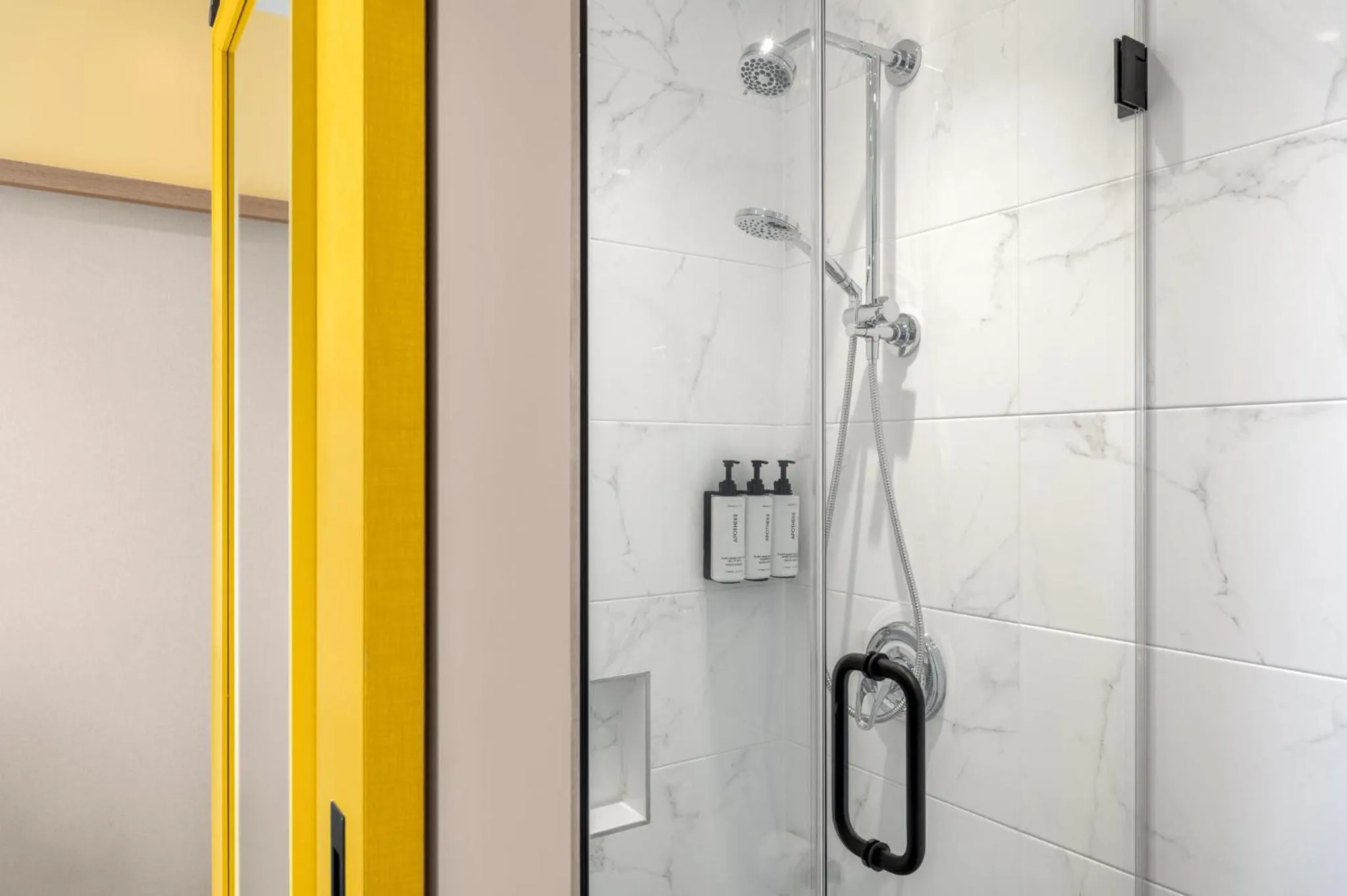 Bathroom in voco Astoria by IHG