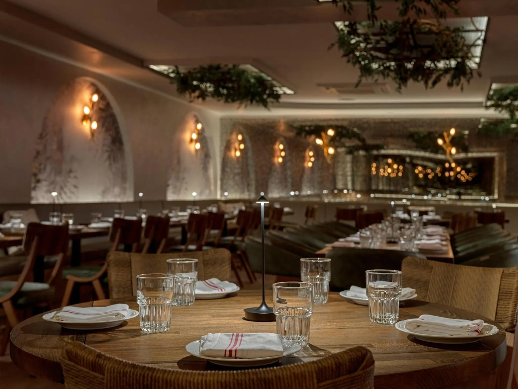 Restaurant/places to eat in voco Astoria by IHG