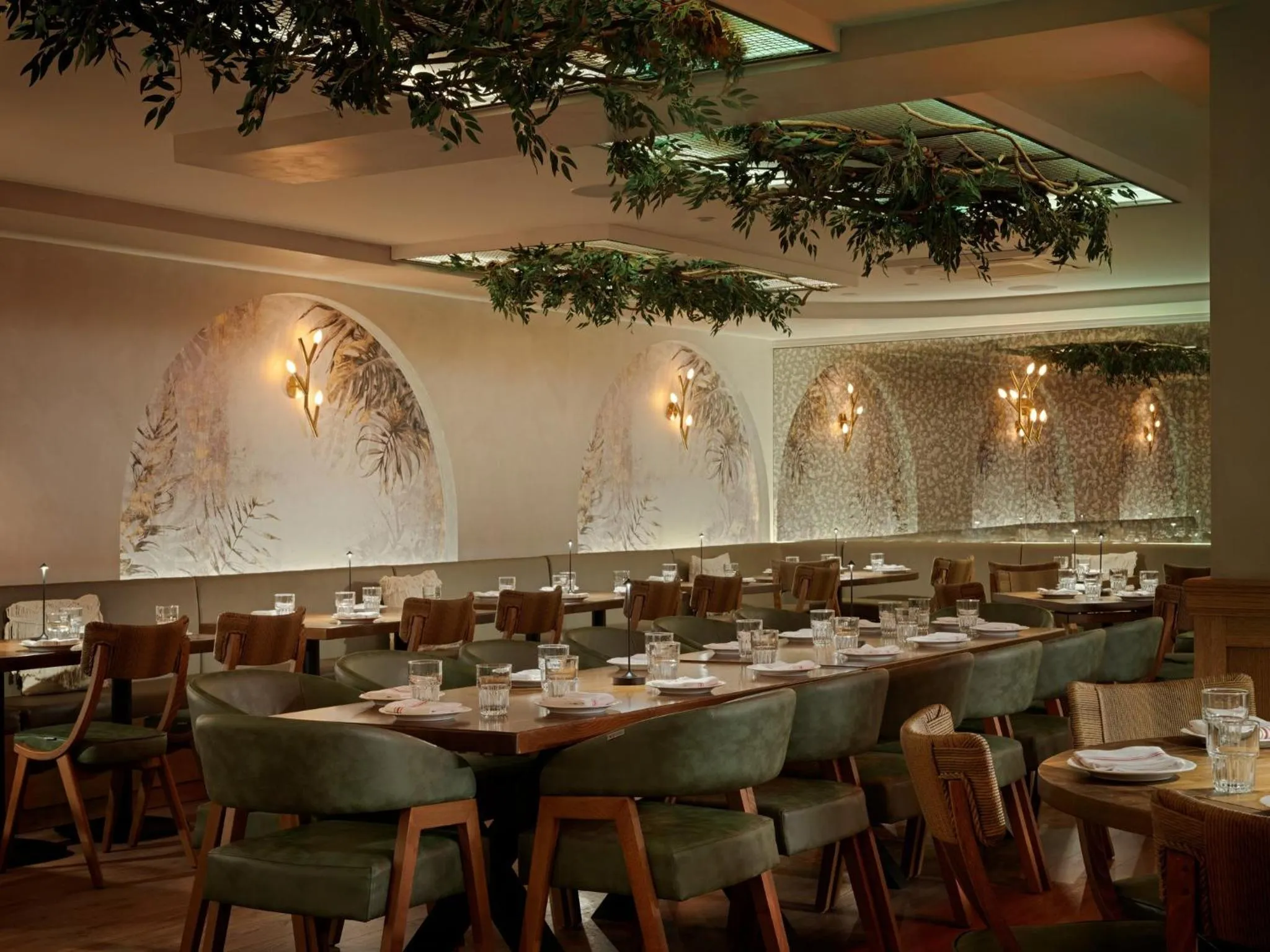 Restaurant/places to eat in voco Astoria by IHG