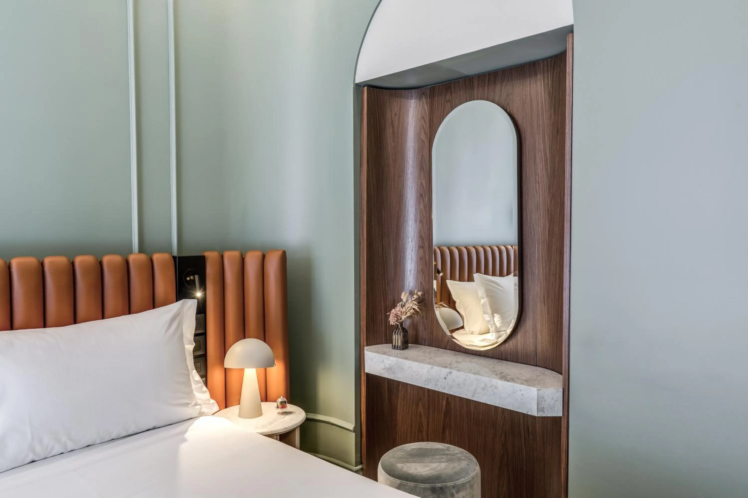 Decorative detail, Bed in Dimora Coppelle - Adults Only