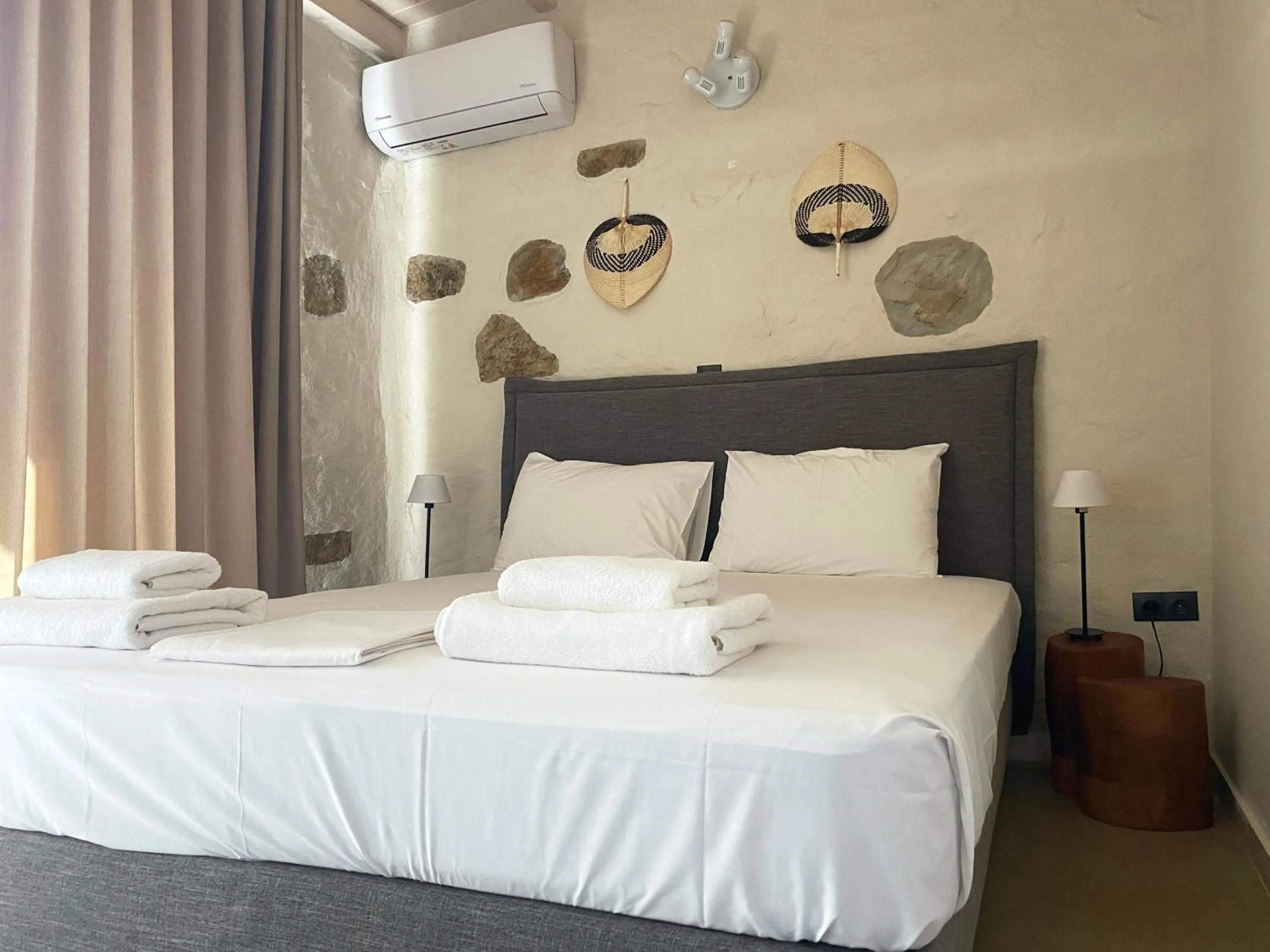 Bed in Afentiko Pigadi